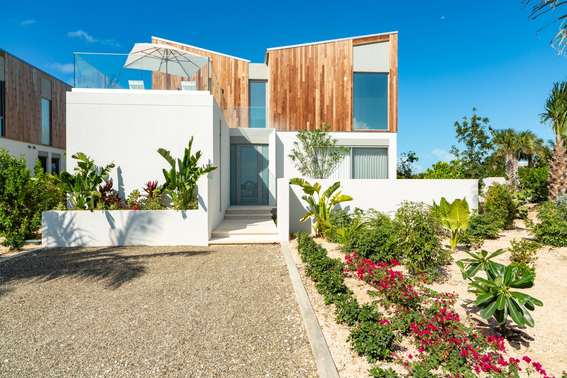 South Bank Lagoon Villas 6BDR