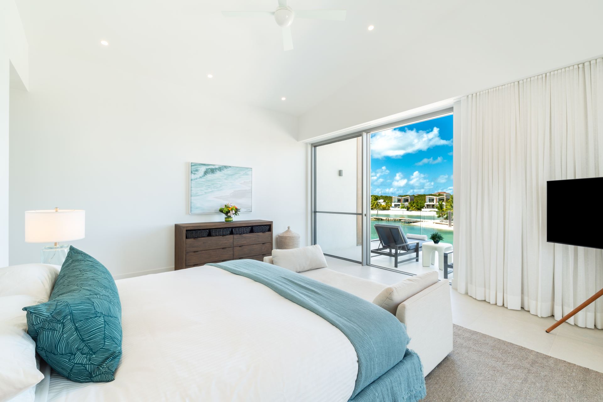 South Bank Lagoon Villas 6BDR