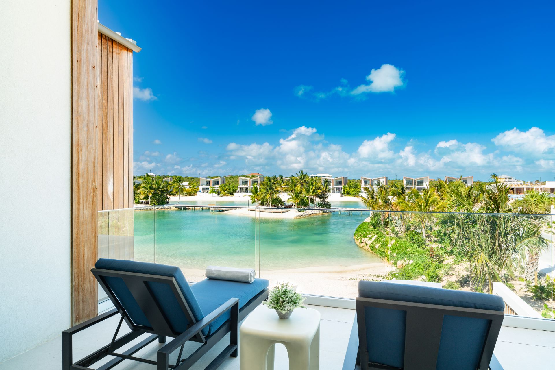 South Bank Lagoon Villas 6BDR