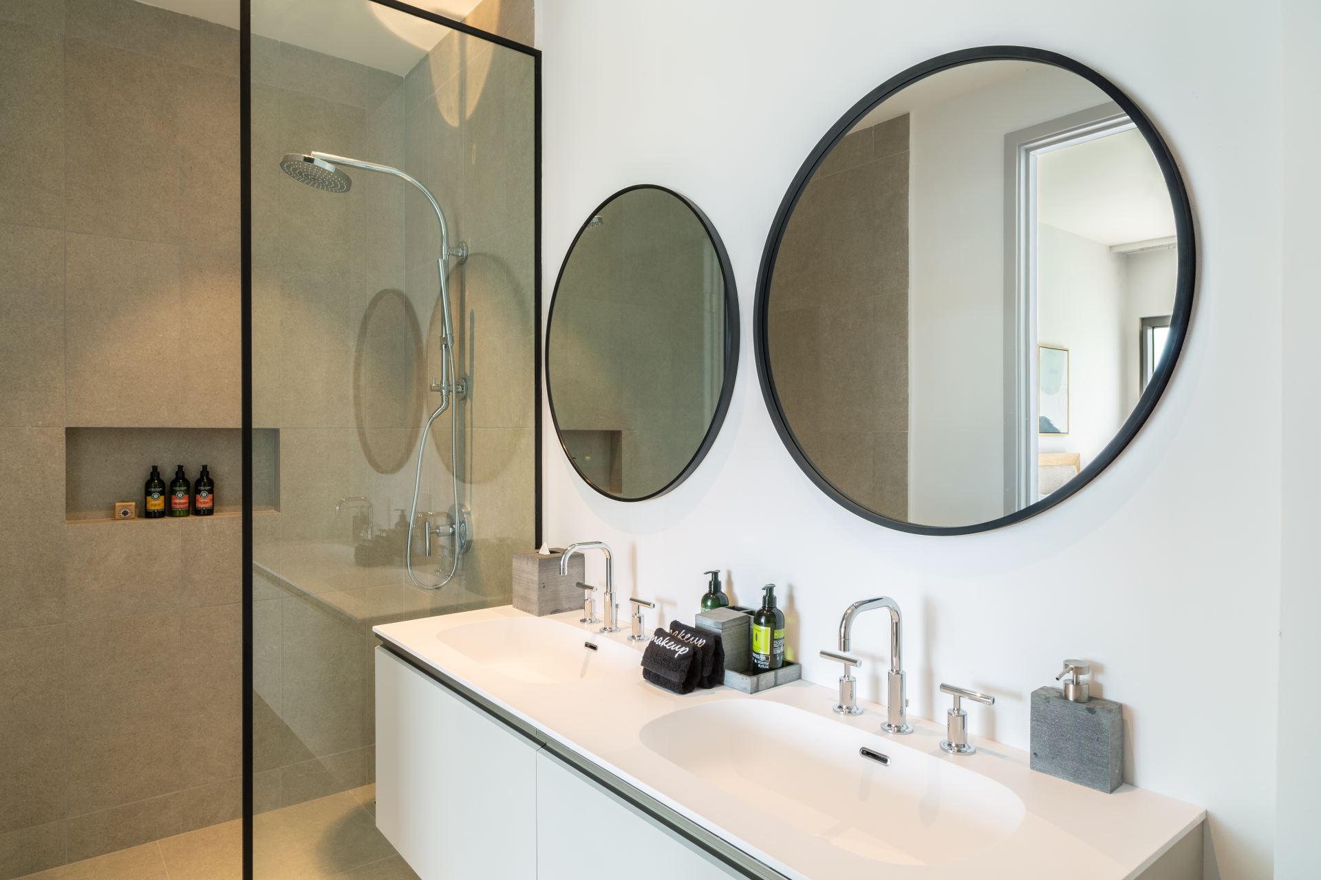 South Bank Boat House Two Bedroom