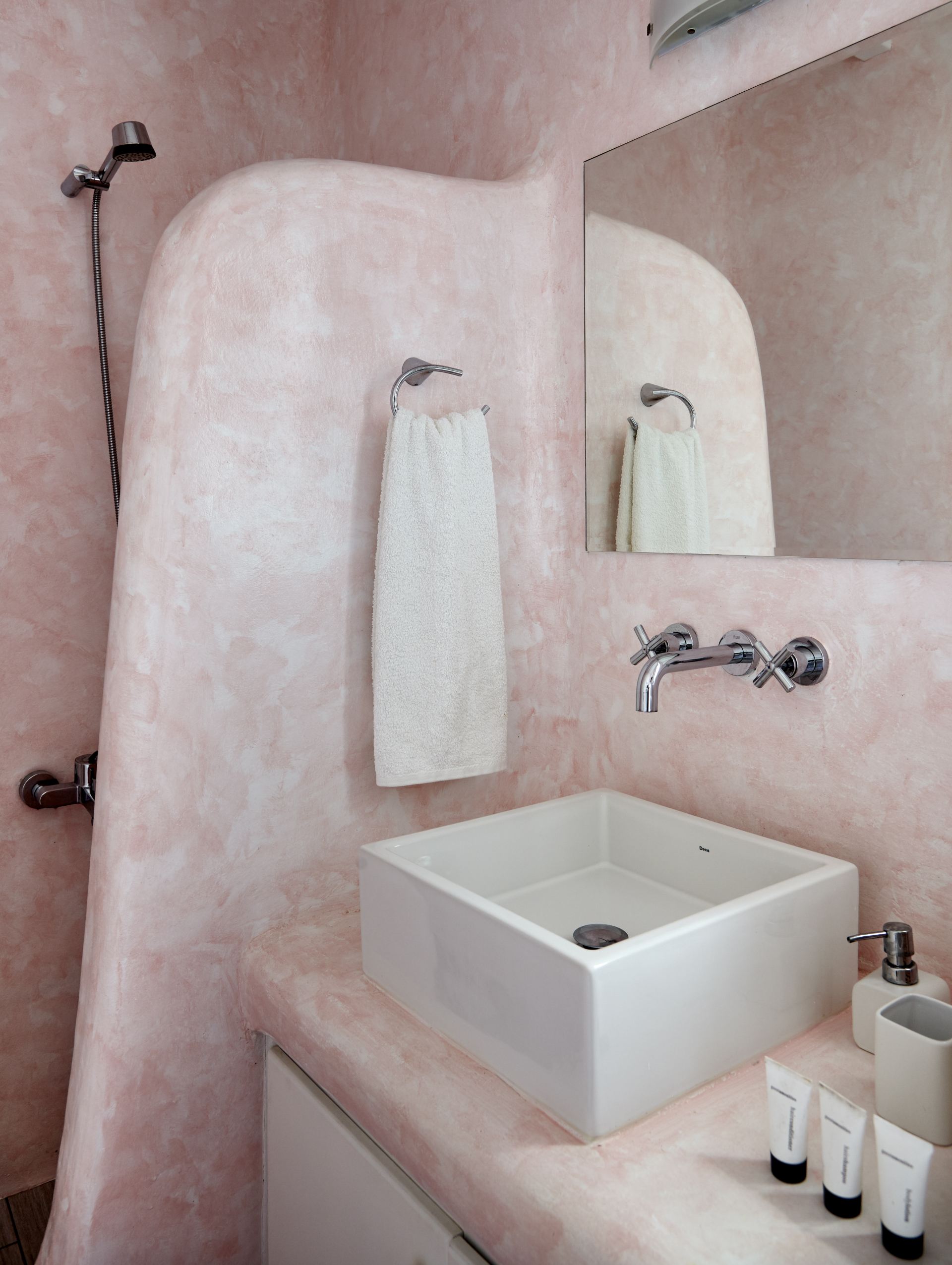 Elia White Residence