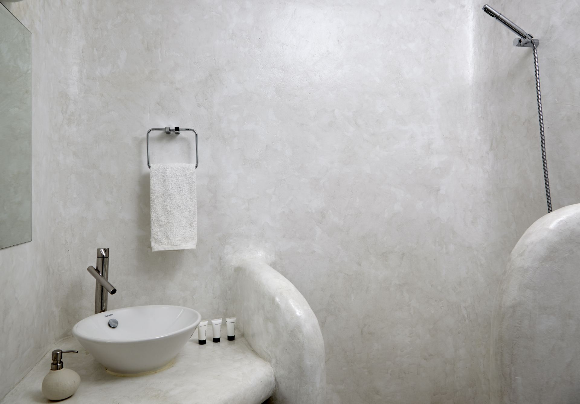 Elia White Residence