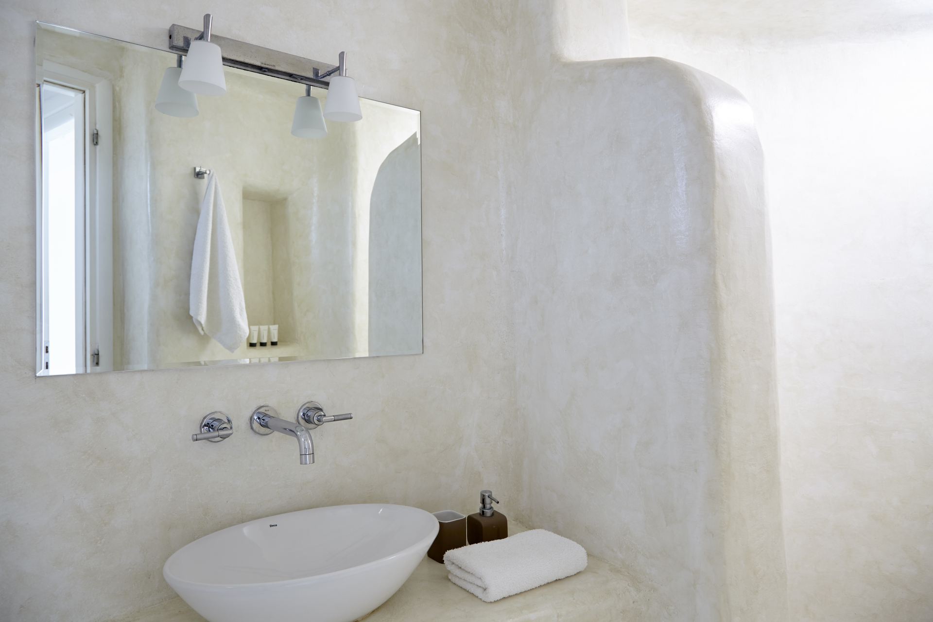 Elia White Residence