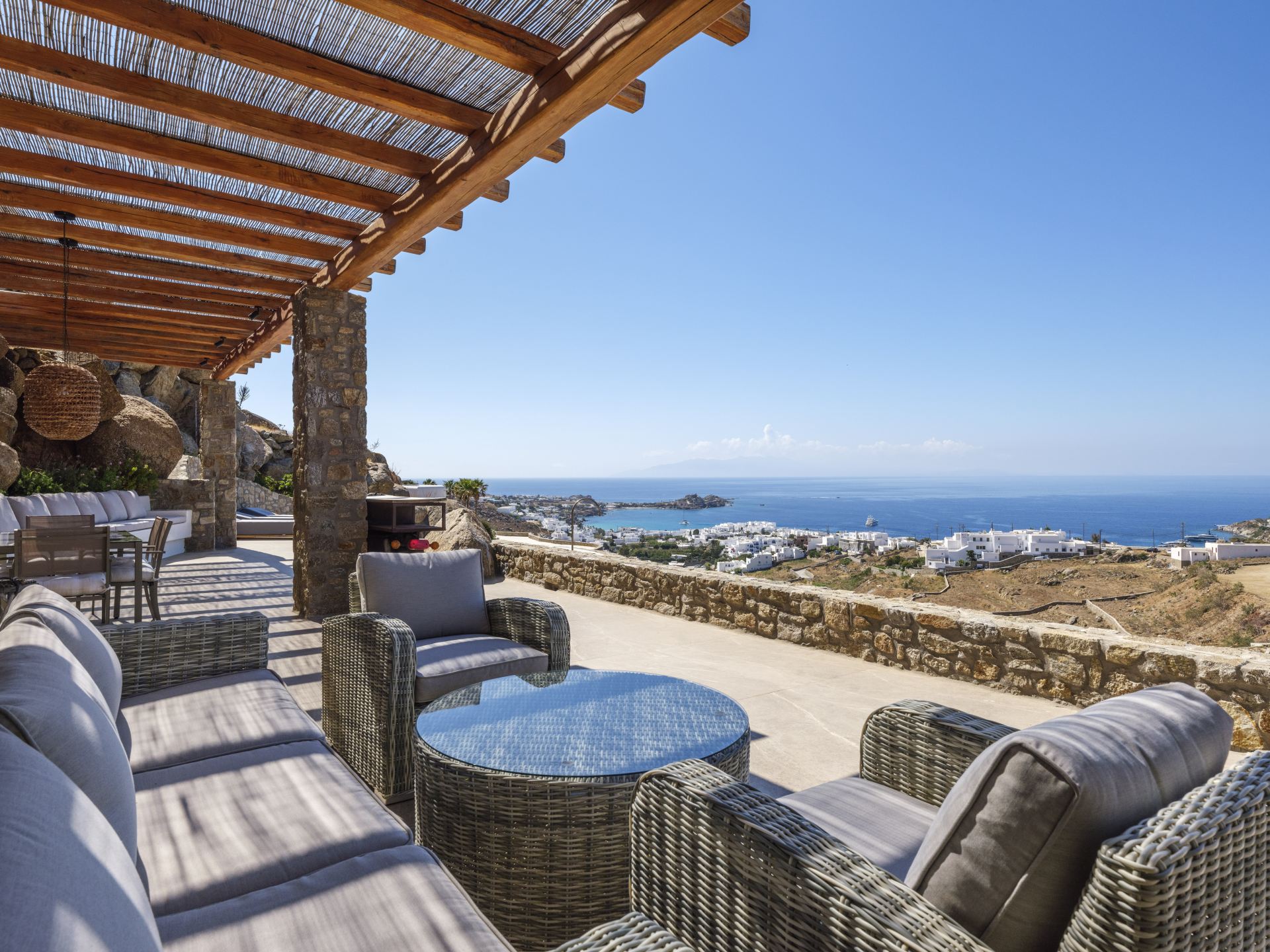 Villa White and Stone