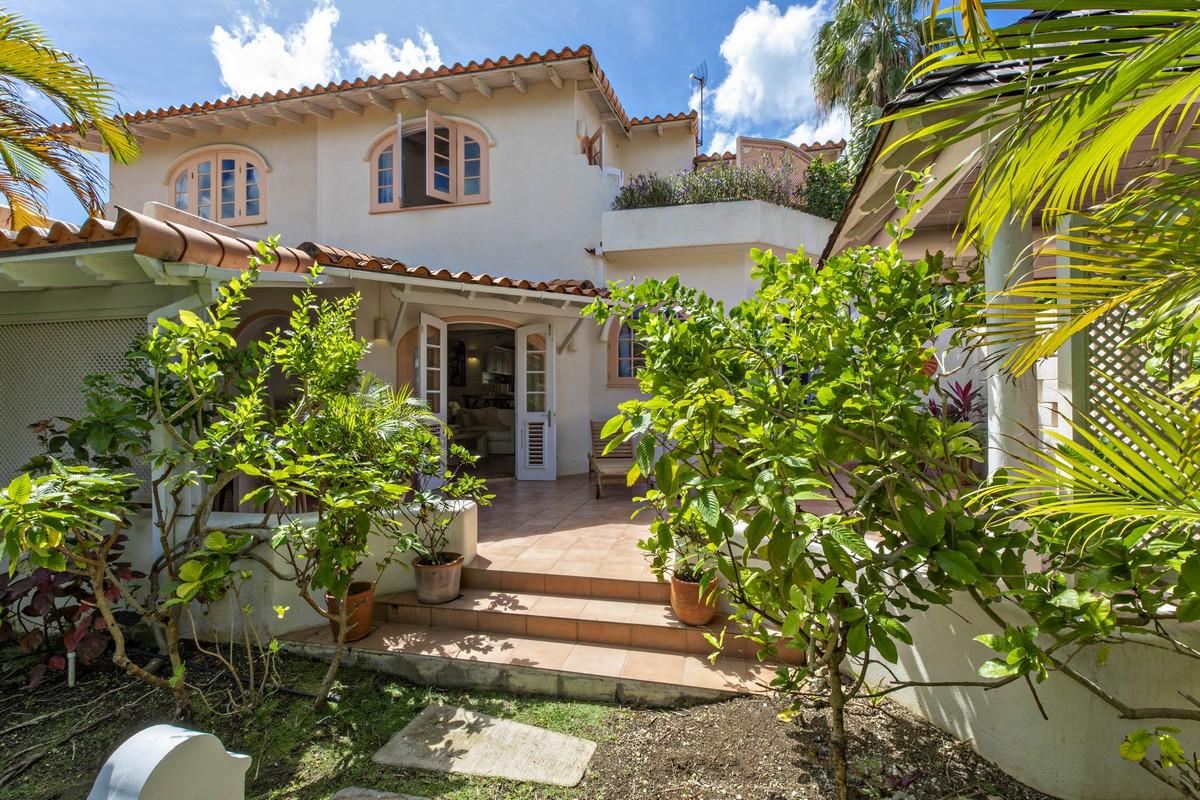 Sugar Hill, Coconut Shell, Sugar Hill Tennis Village