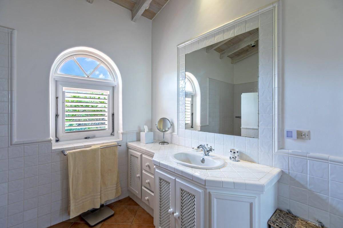 Sugar Hill, Coconut Shell, Sugar Hill Tennis Village