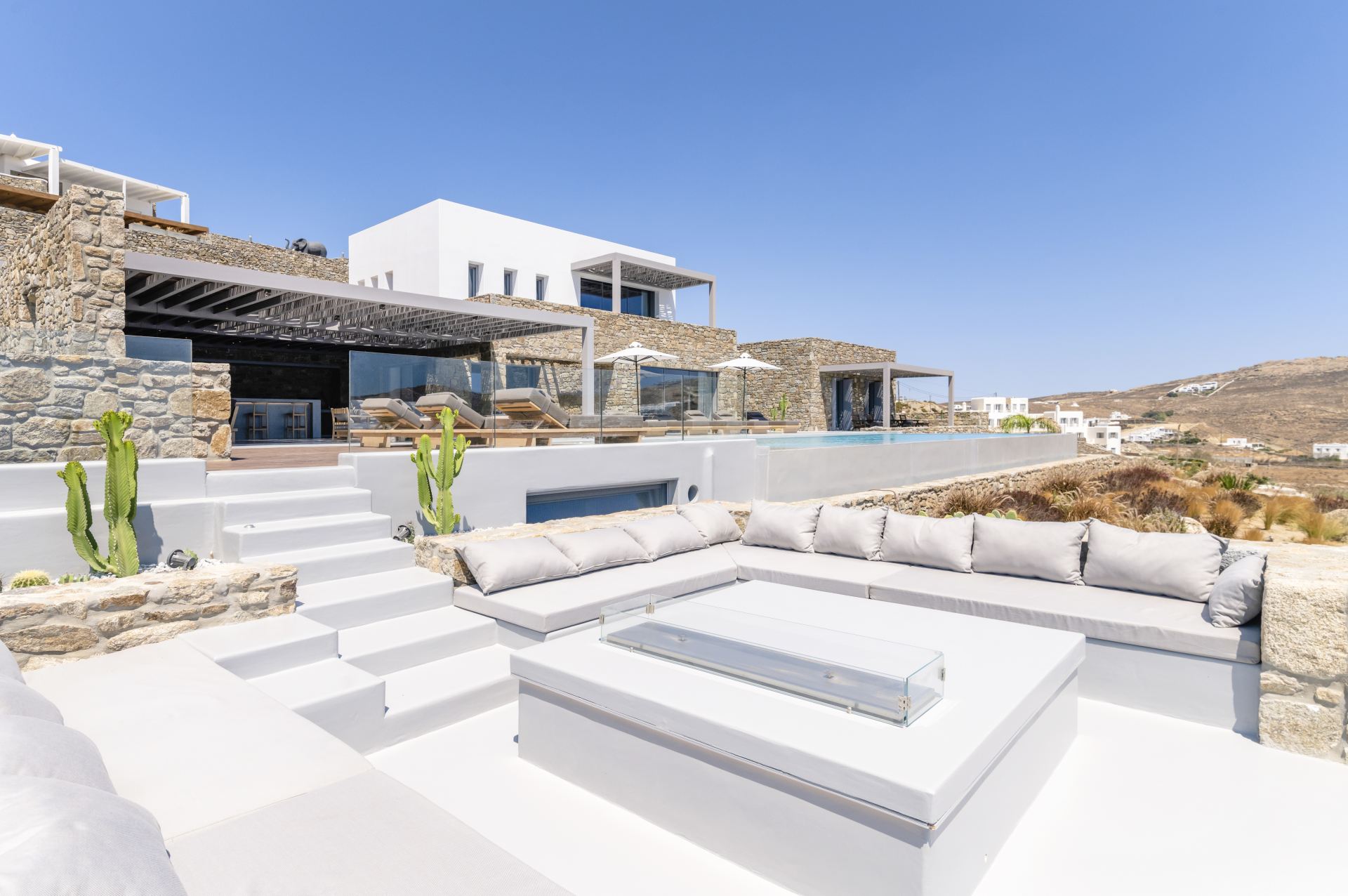 Villa Ariadne’s Mitos