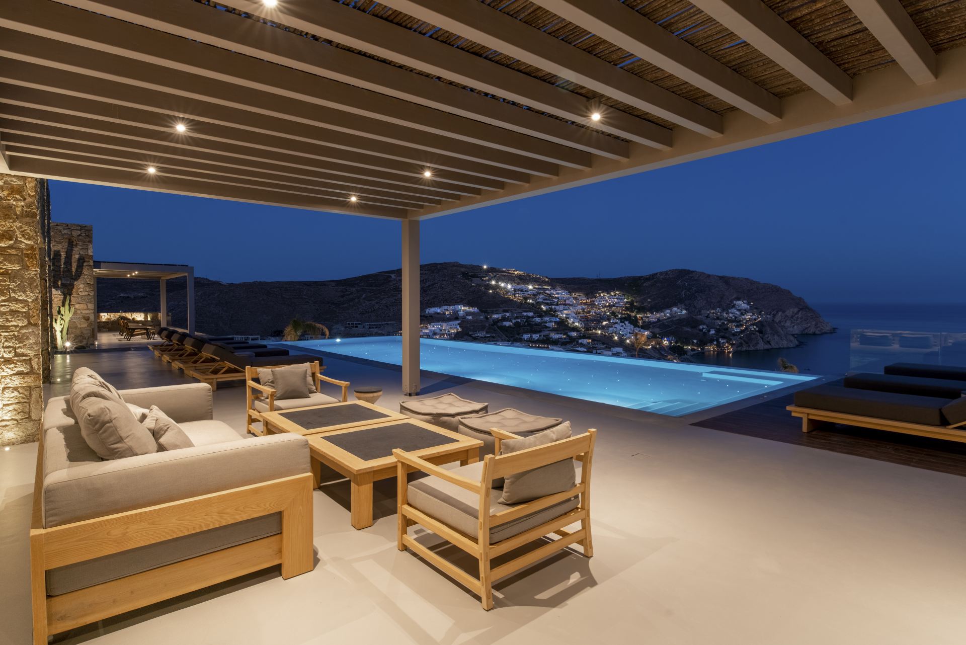 Villa Ariadne’s Mitos