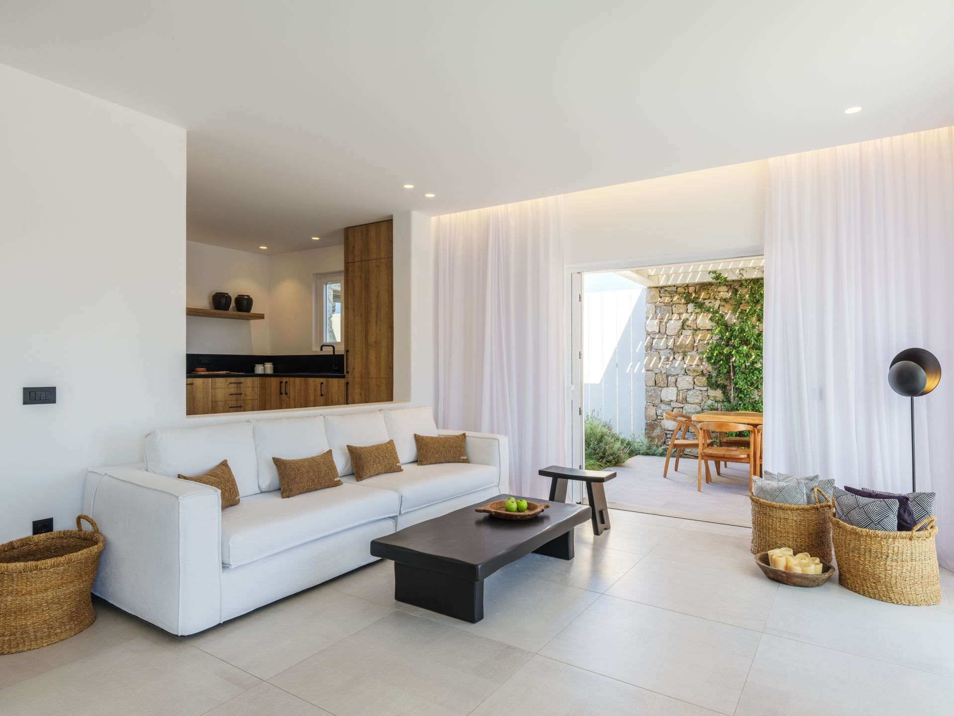 Blue Eye Grand Villa