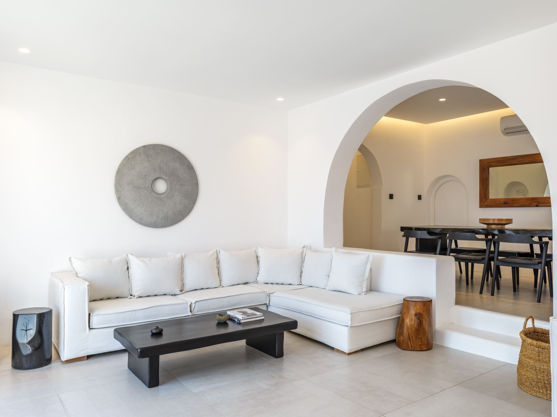 Blue Eye Grand Villa