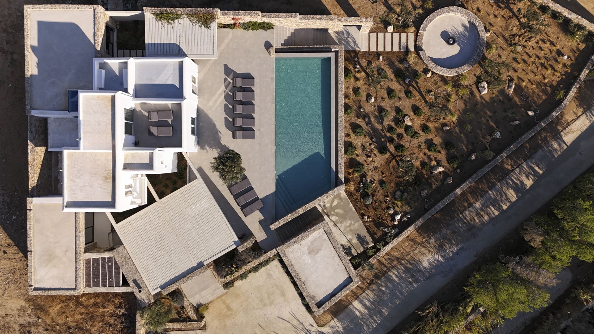 Blue Eye Grand Villa