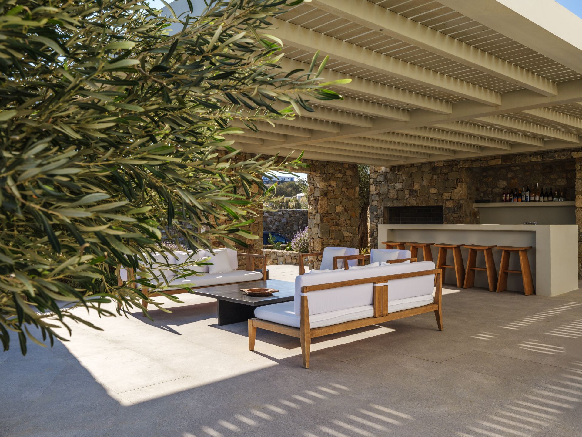 Blue Eye Grand Villa