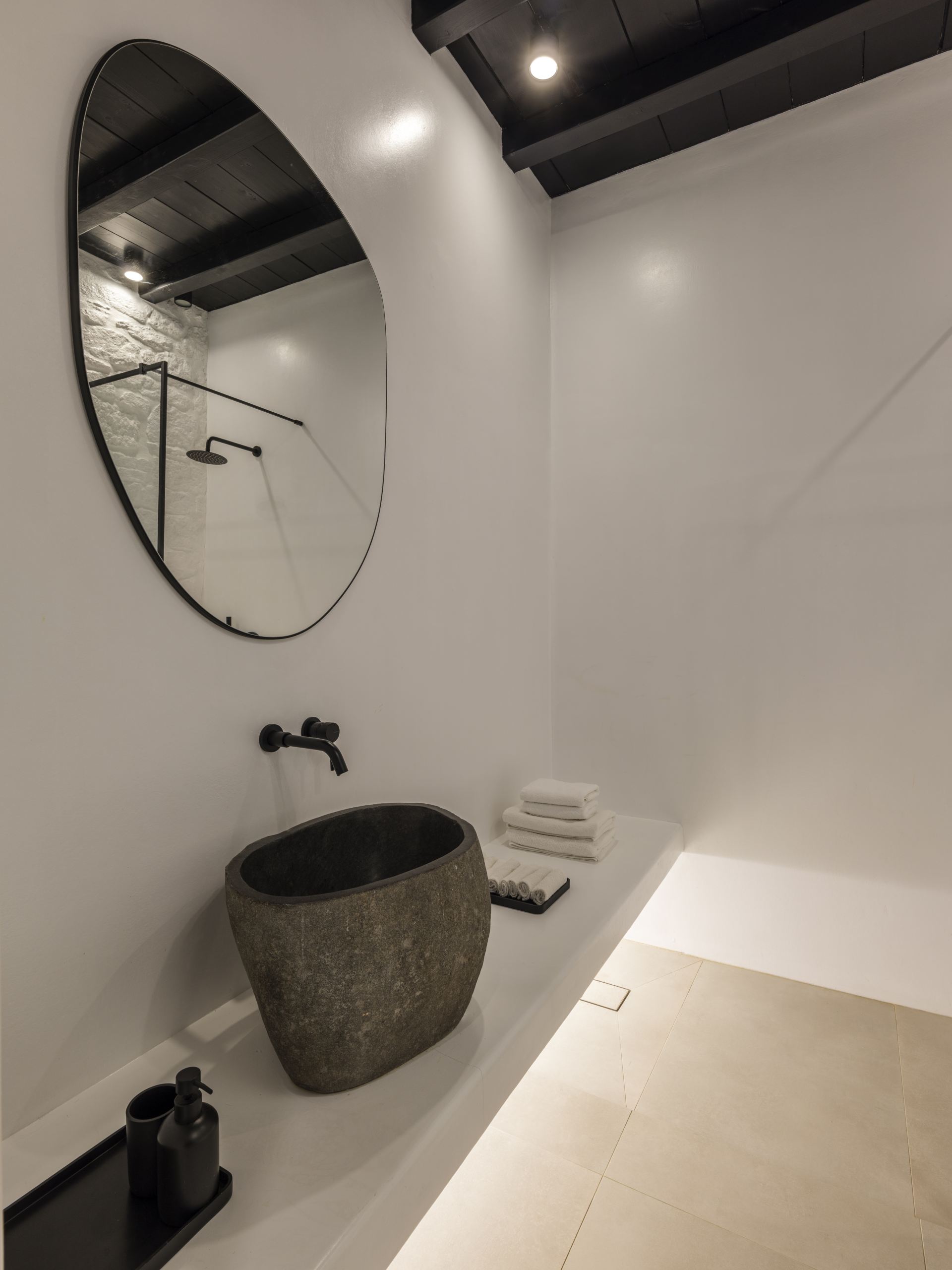 Blue Eye Grand Villa