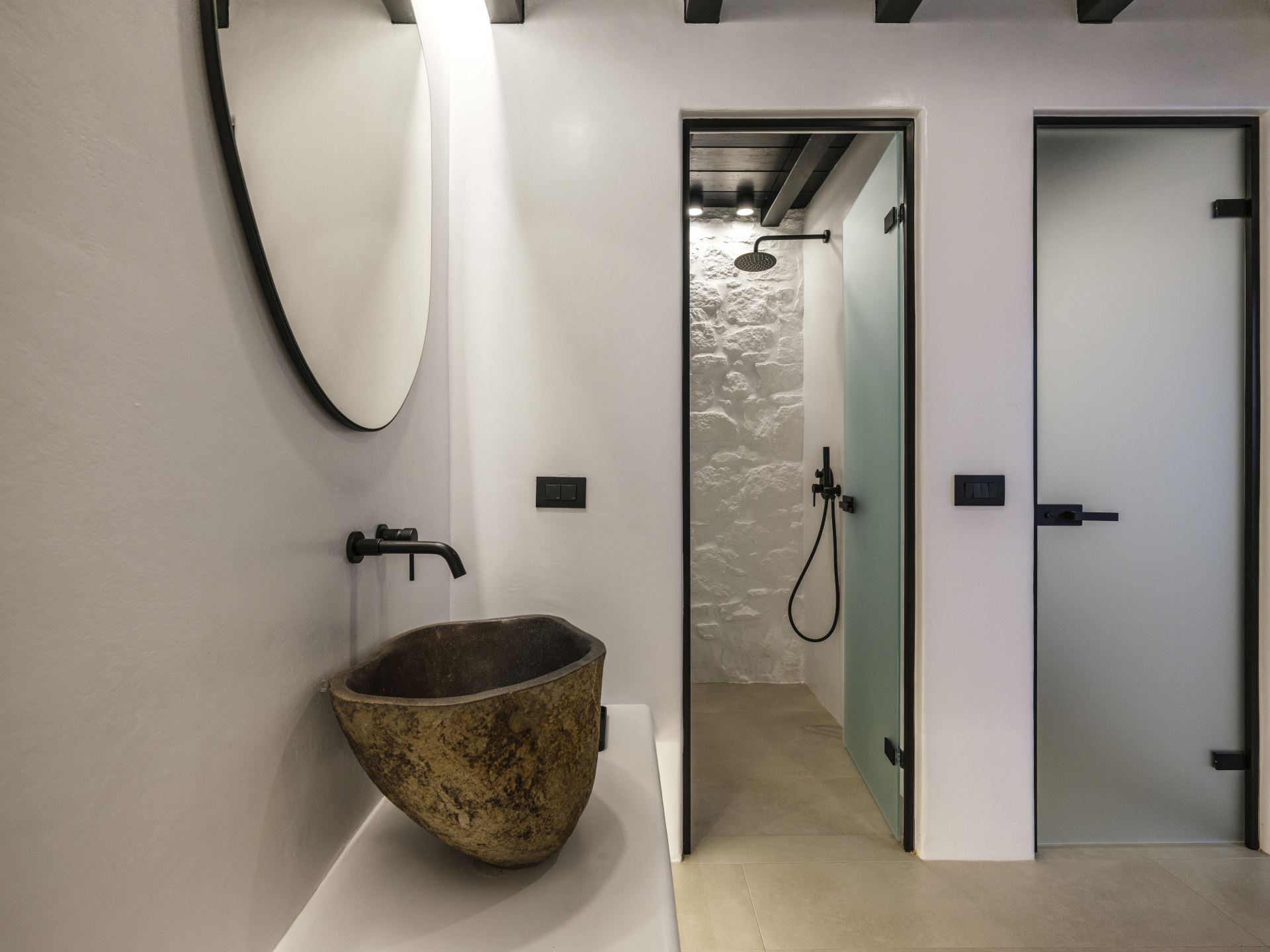 Blue Eye Grand Villa