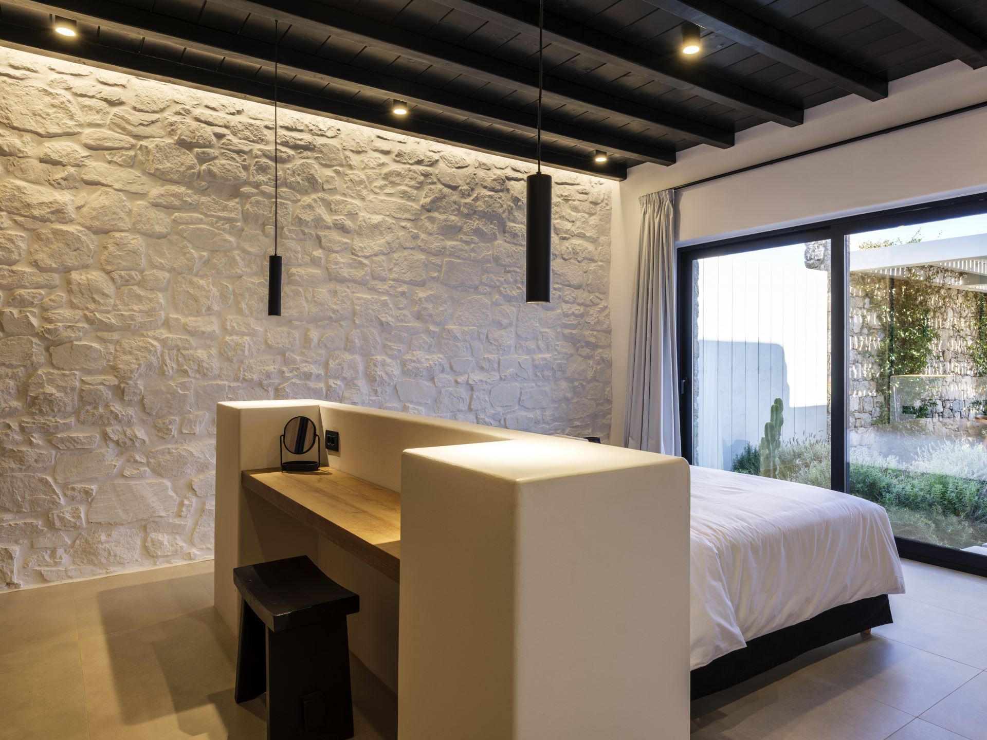 Blue Eye Grand Villa