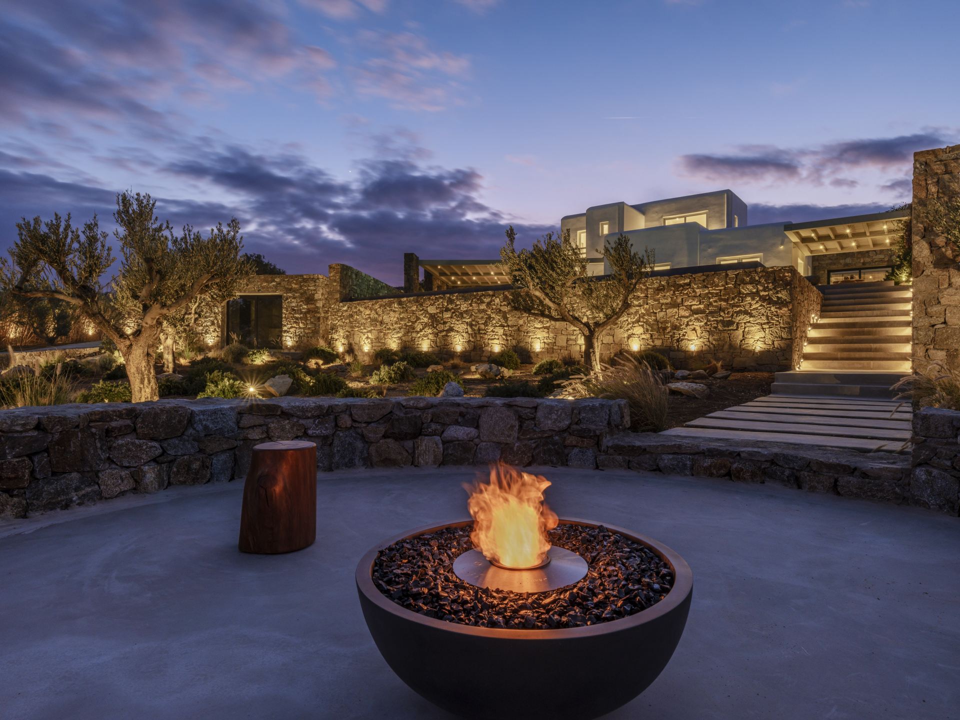 Blue Eye Grand Villa