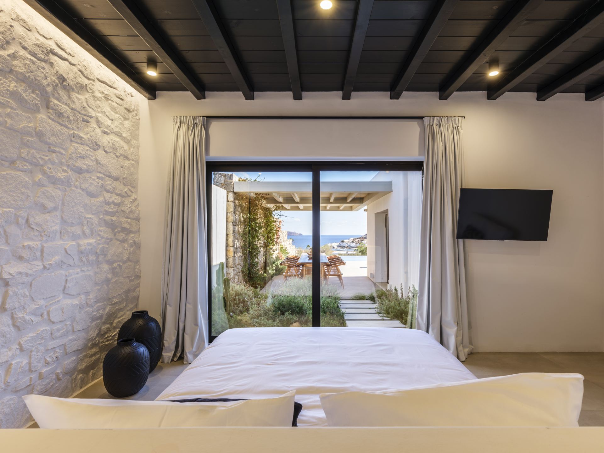 Blue Eye Grand Villa