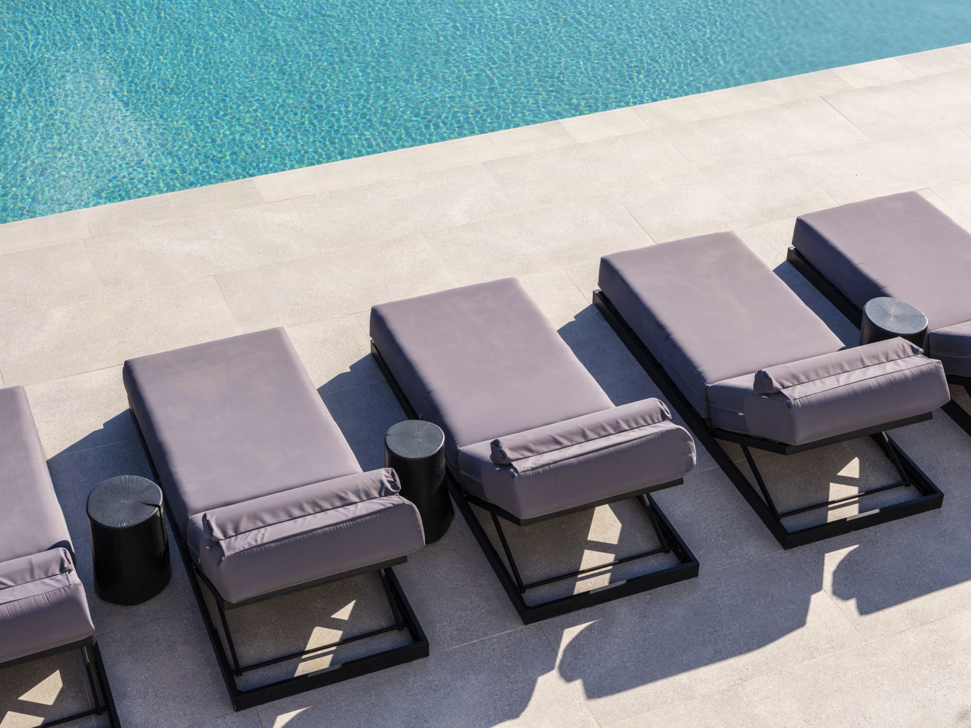 Blue Eye Grand Villa