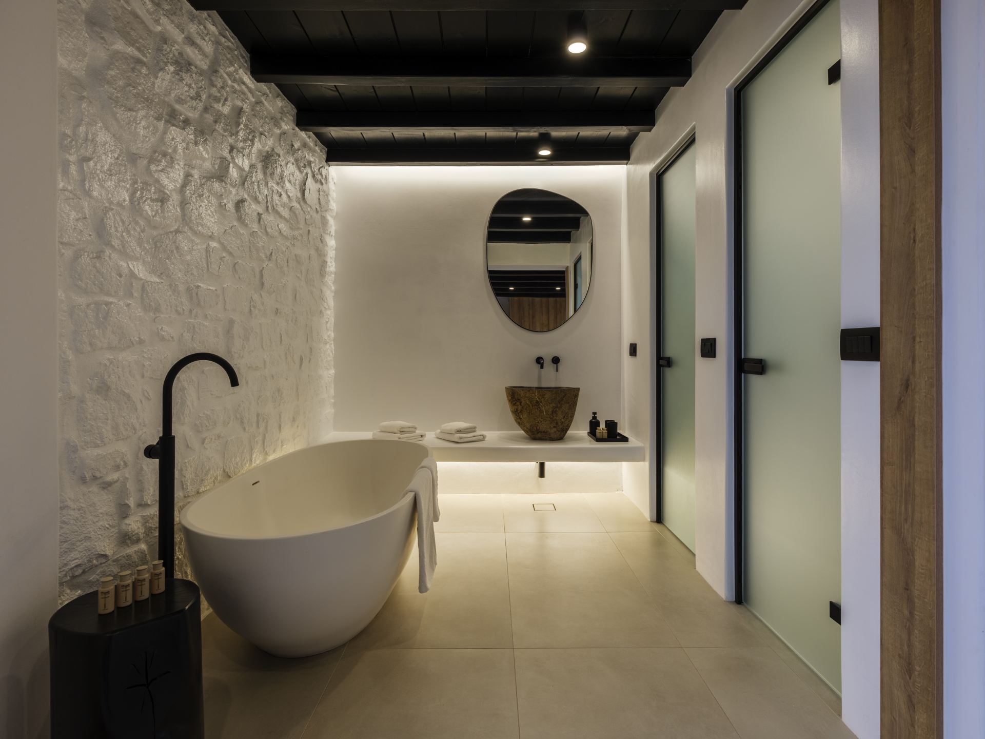 Blue Eye Grand Villa