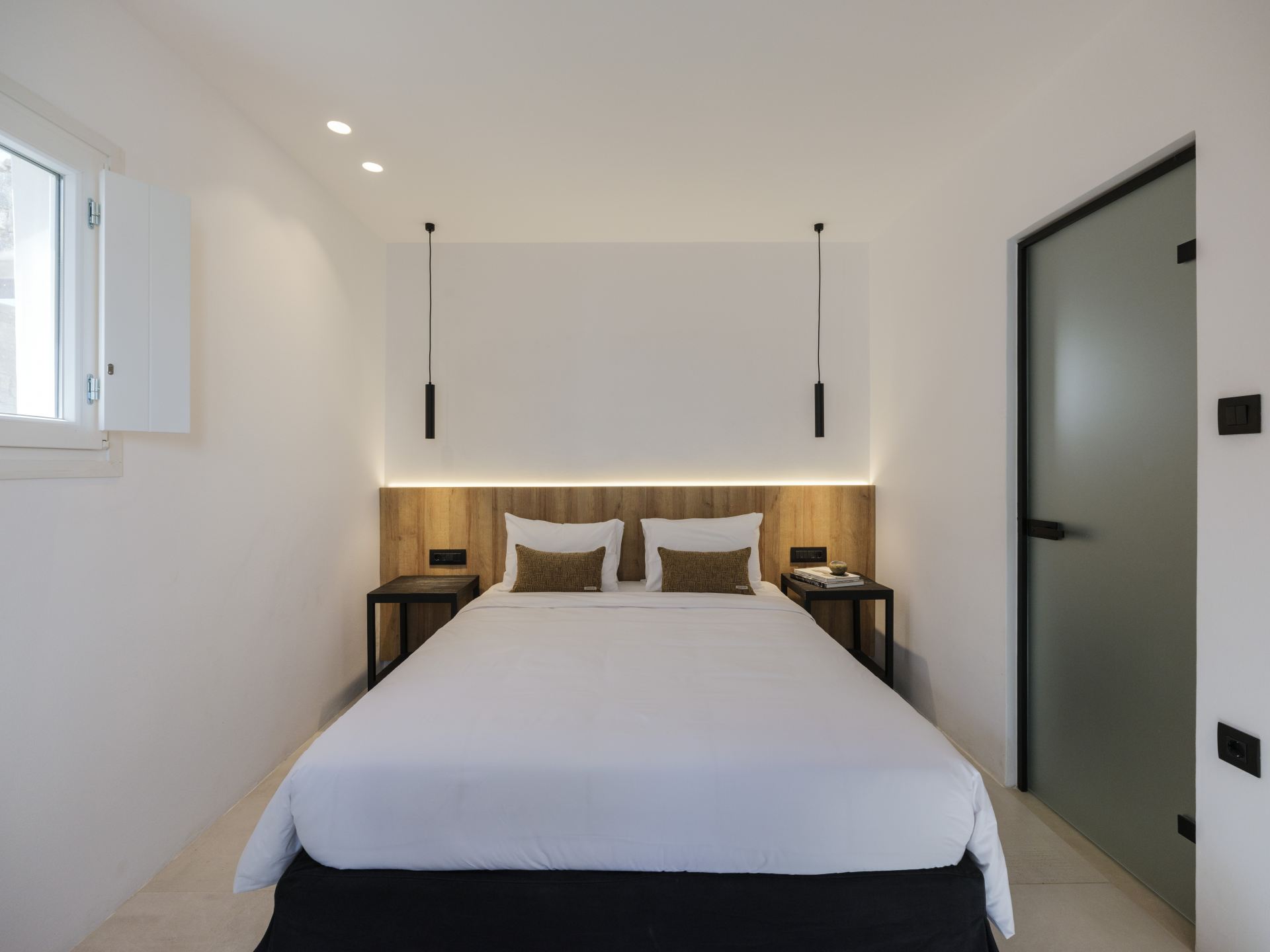 Blue Eye Grand Villa