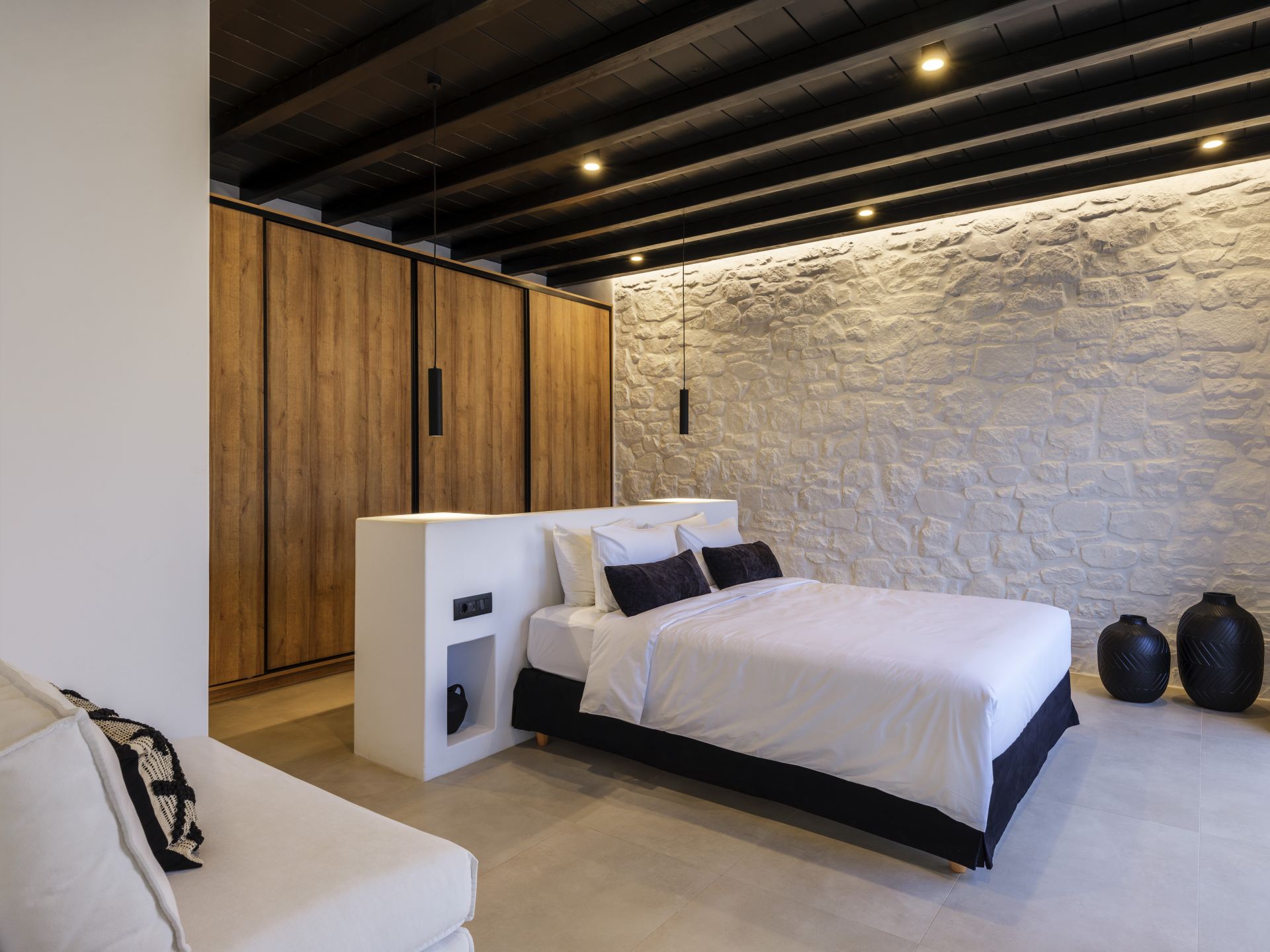 Blue Eye Grand Villa