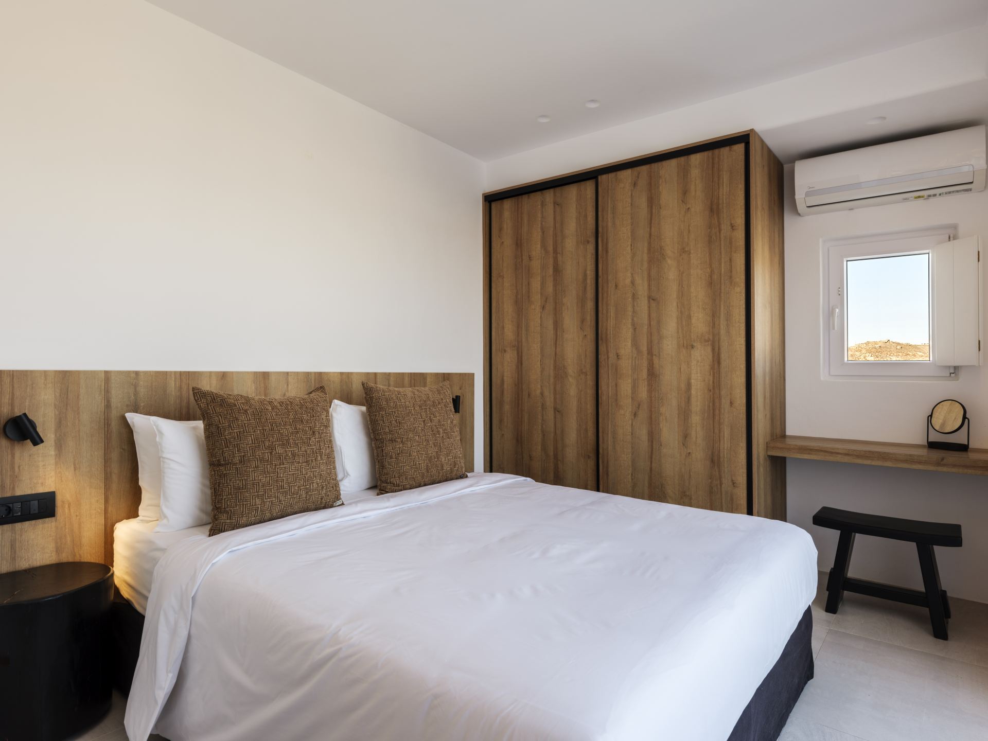 Blue Eye Grand Villa