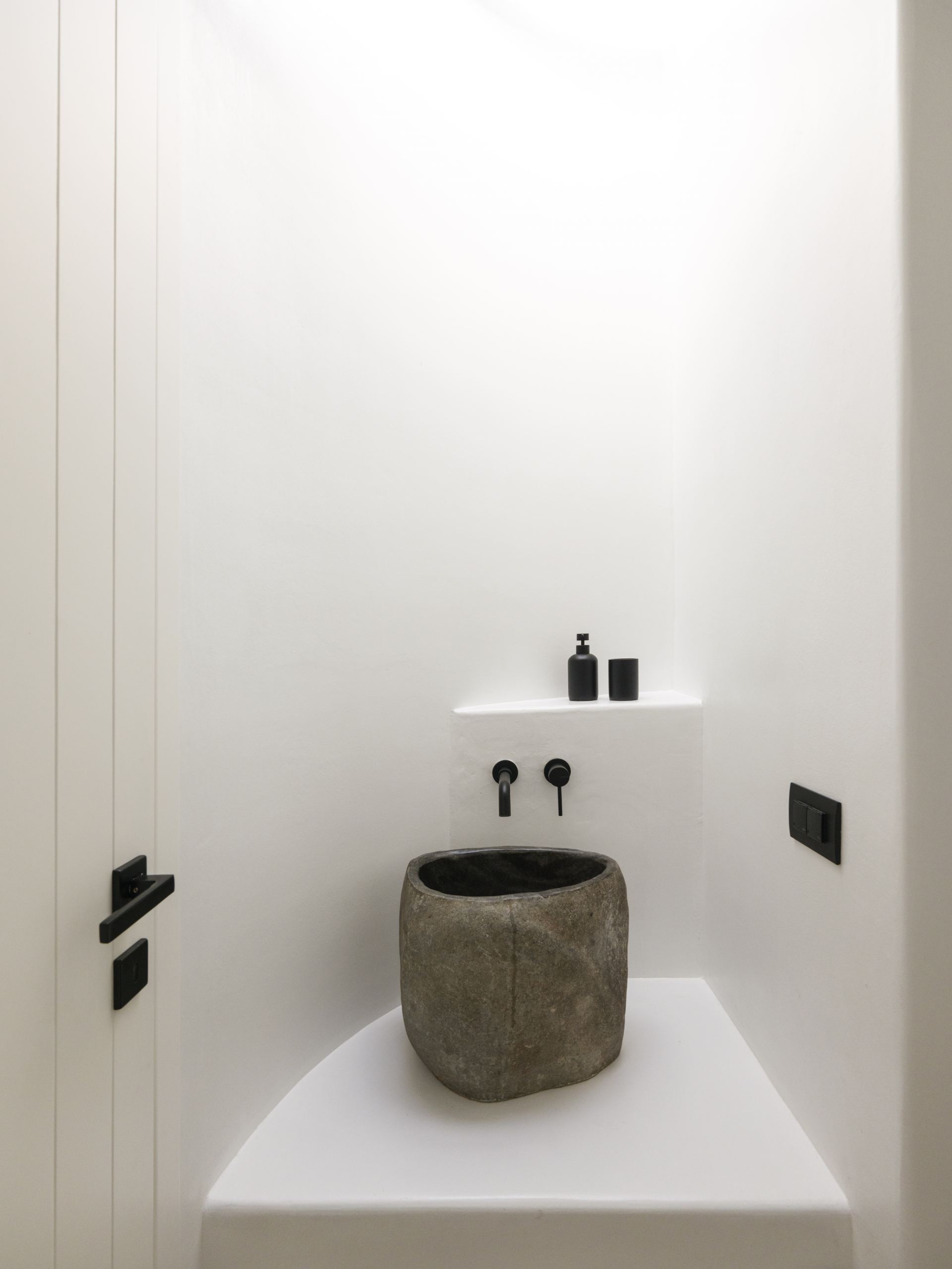 Blue Eye Grand Villa