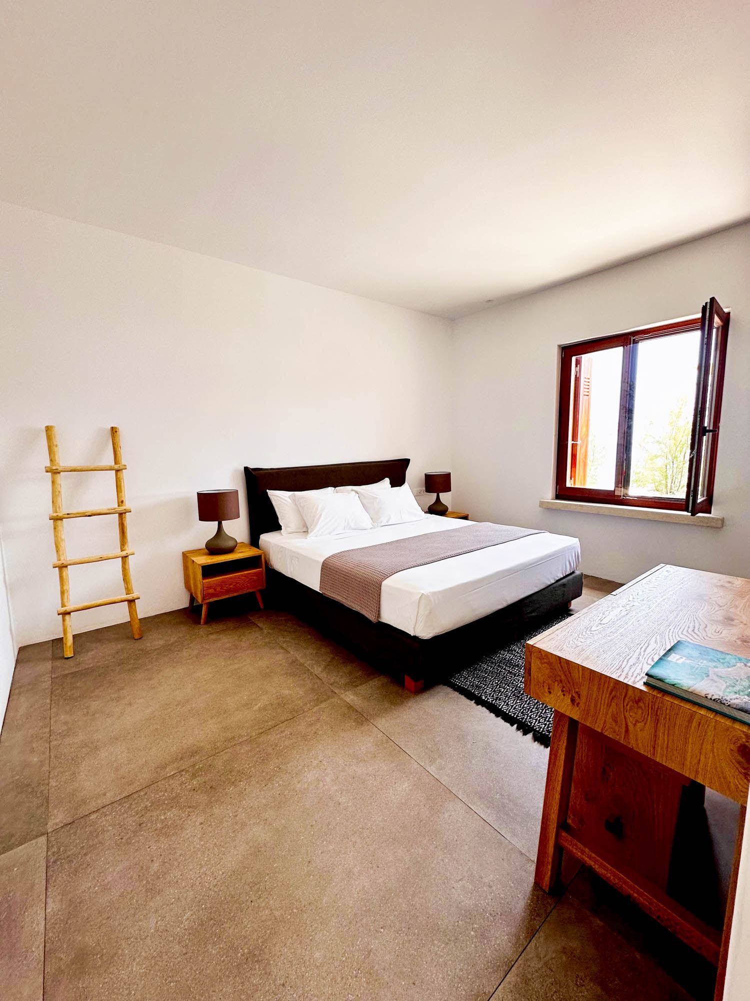 Beach House Arvi East