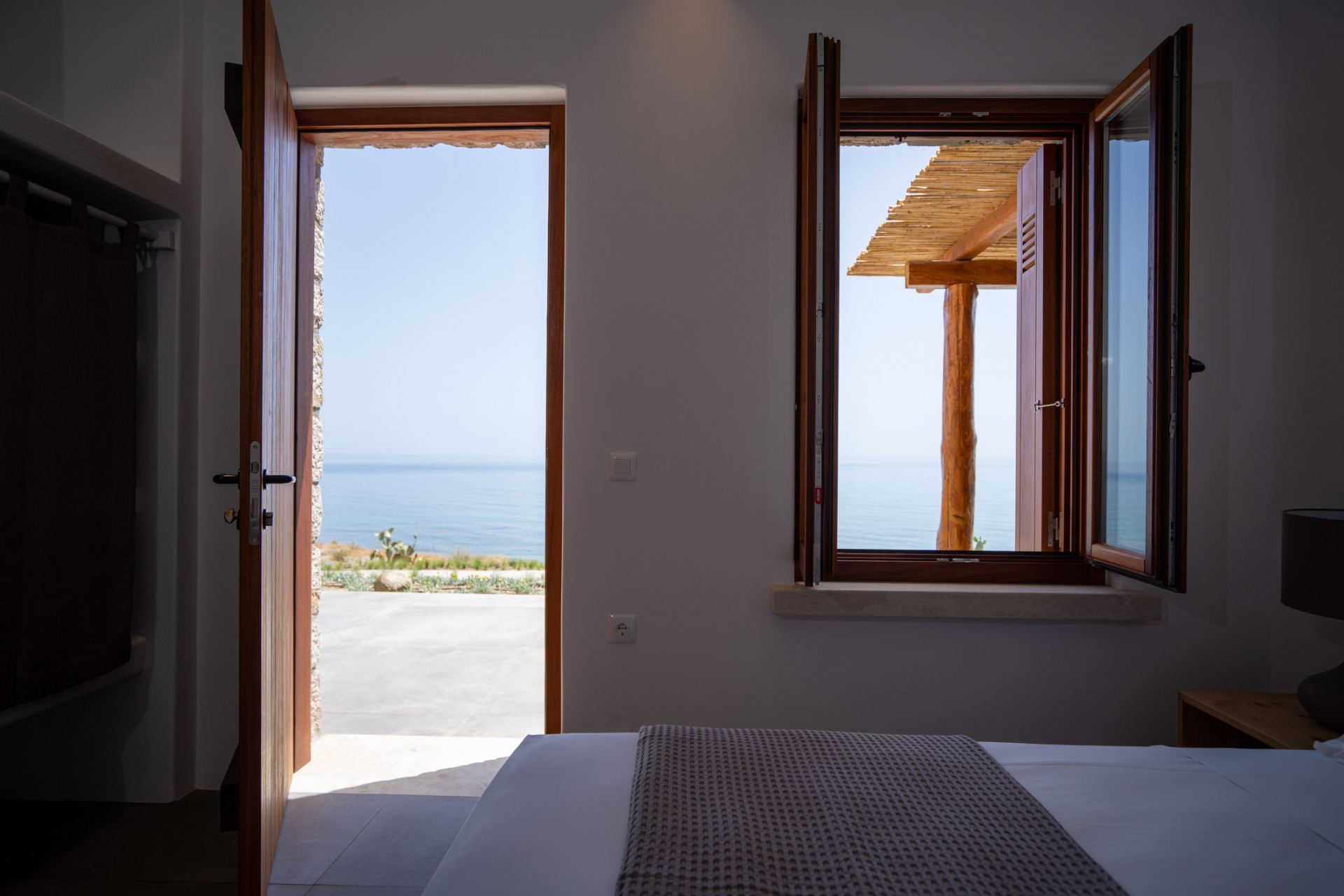 Beach House Arvi East