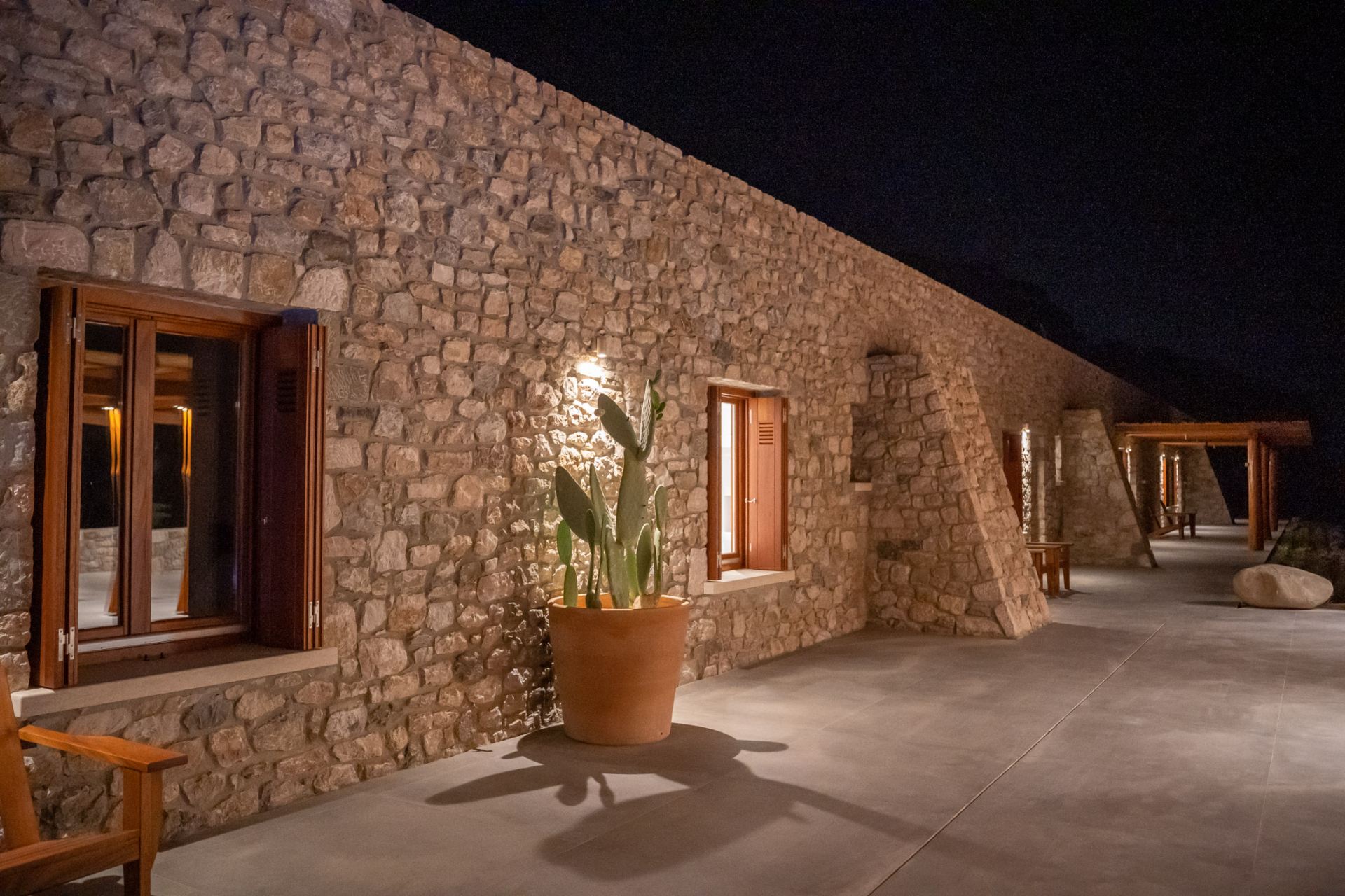 Beach House Arvi East