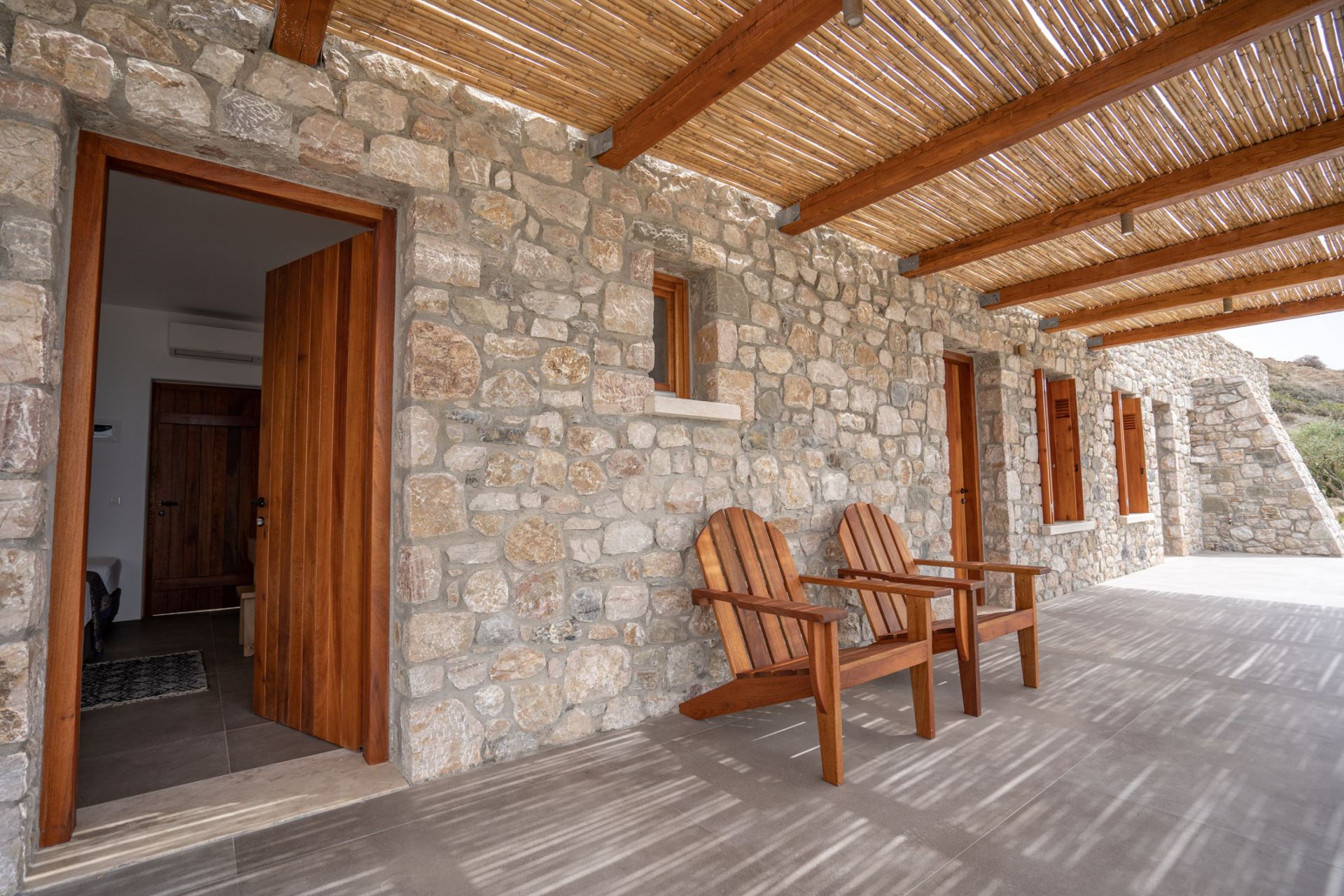 Beach House Arvi East