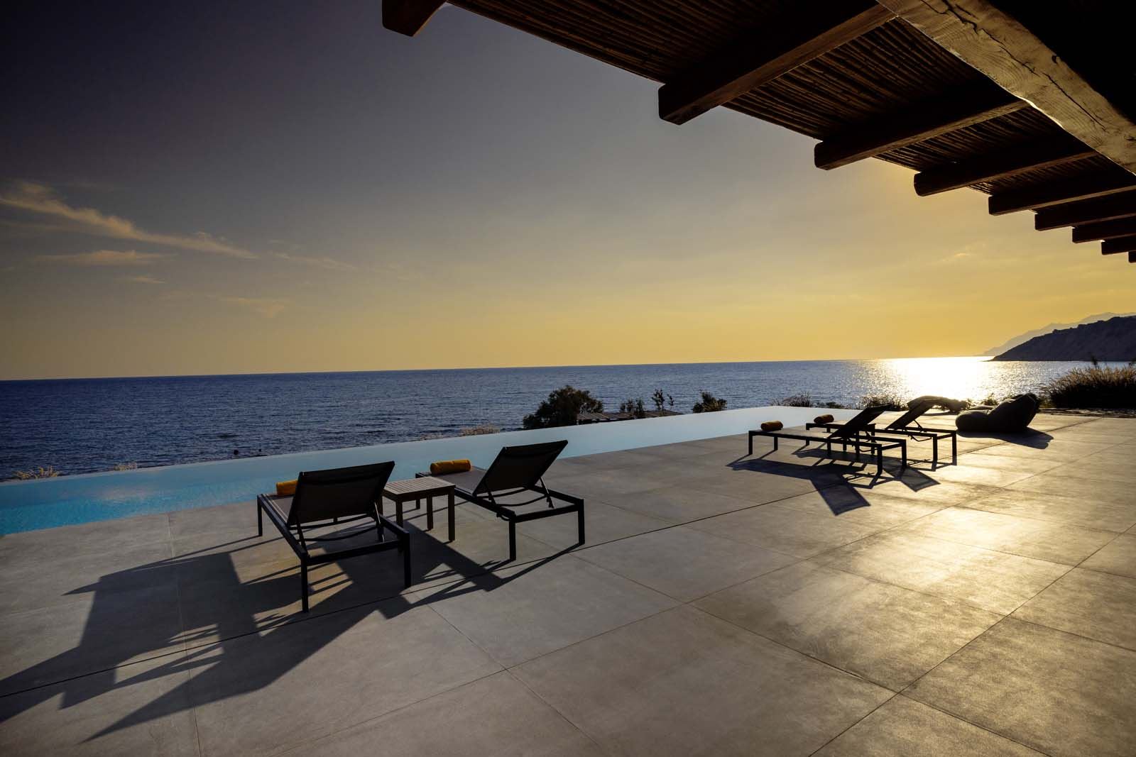 Beach House Arvi East