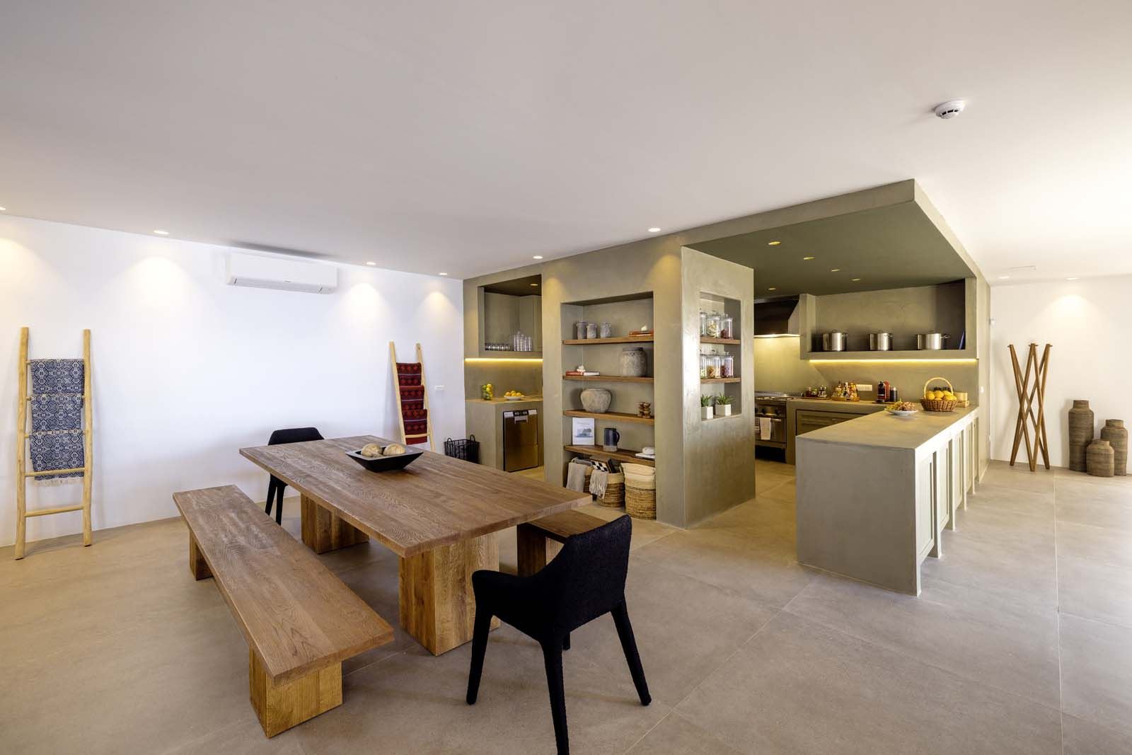 Beach House Arvi East