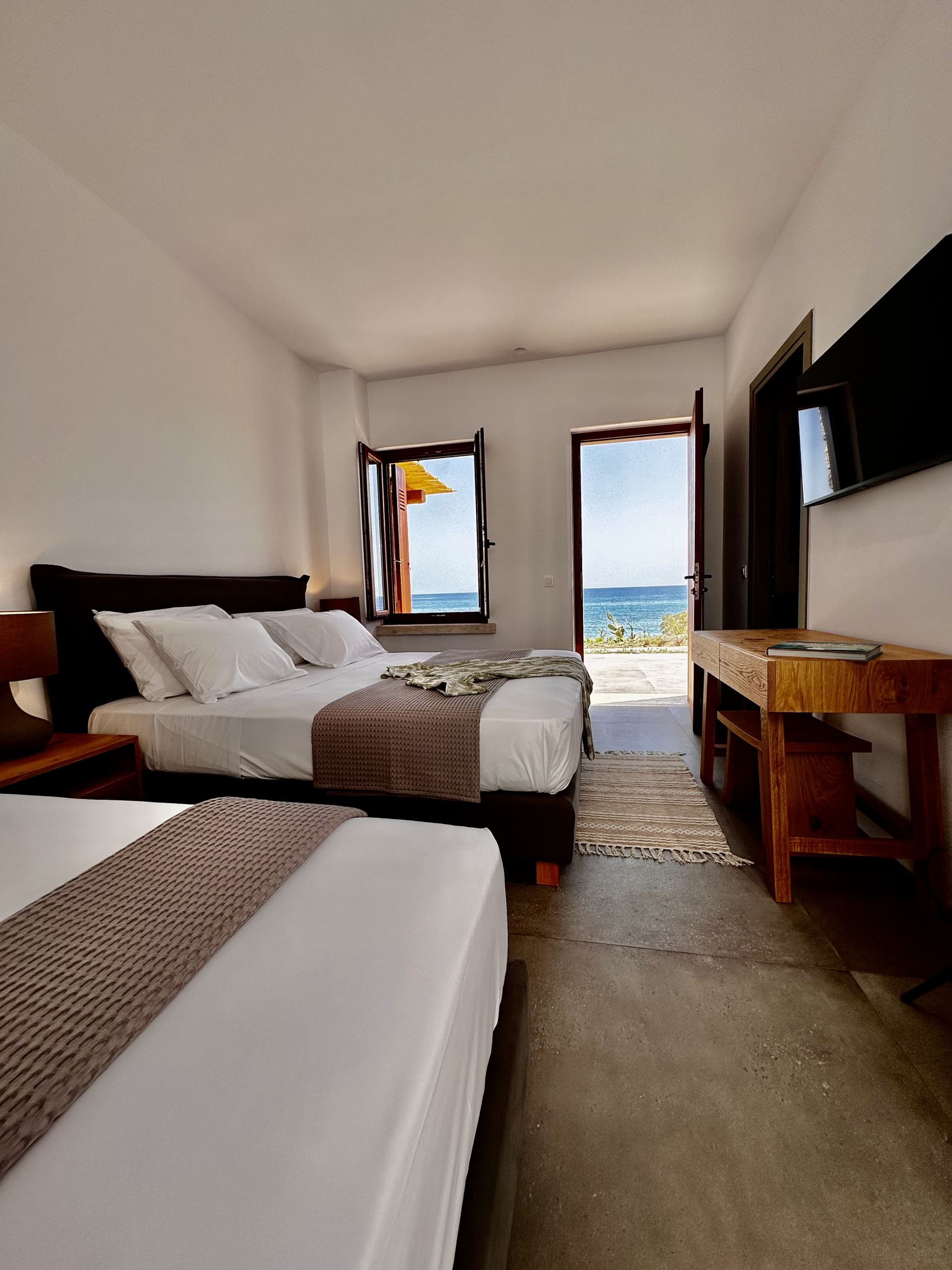 Beach House Arvi East