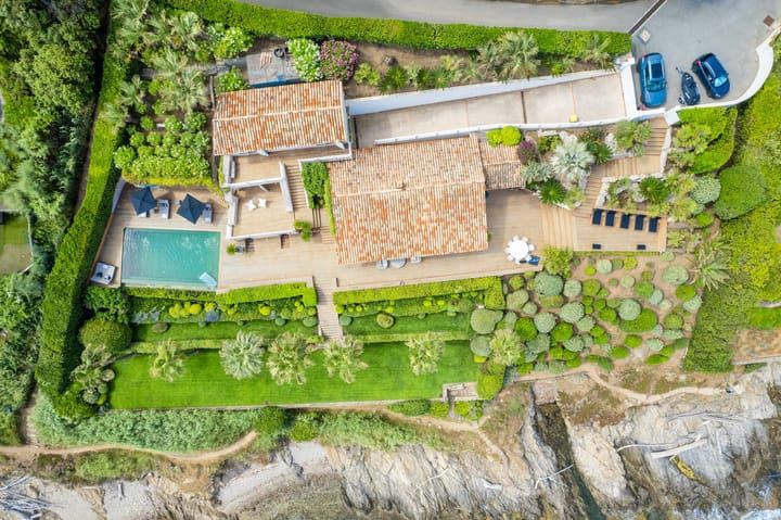 Villa Pieds dans l Eau