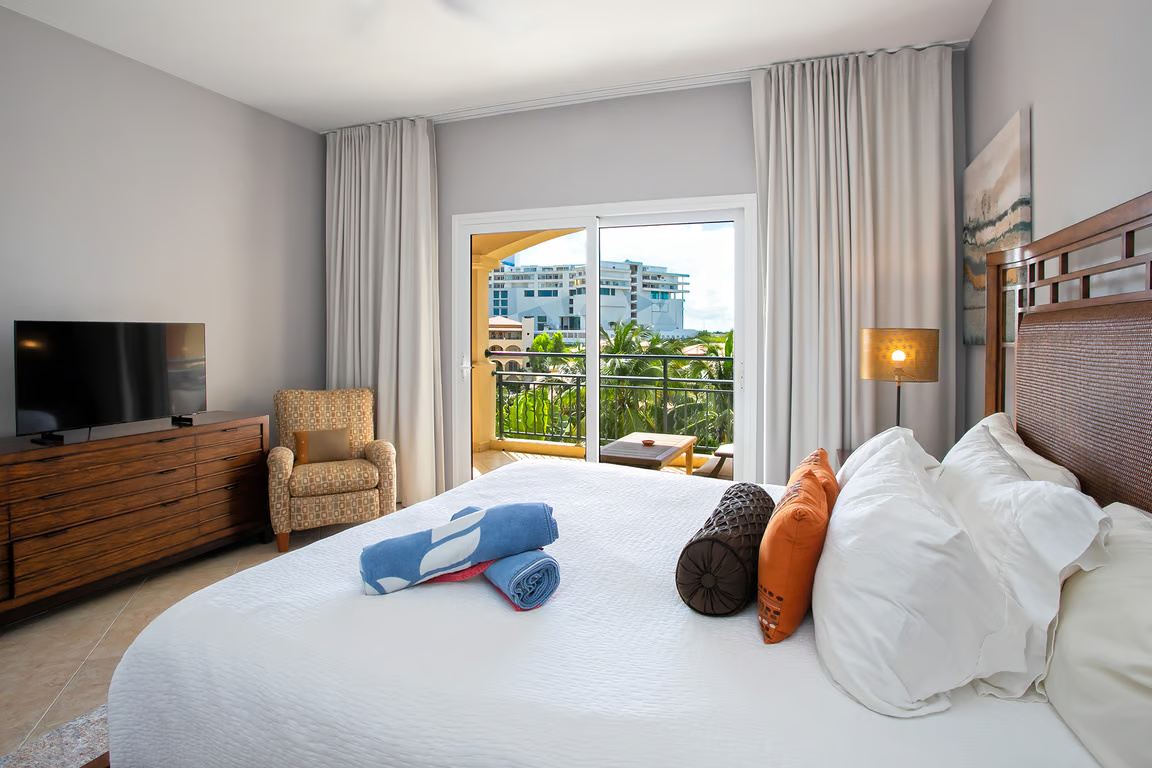 Sea Breeze 3 Bdr Condo