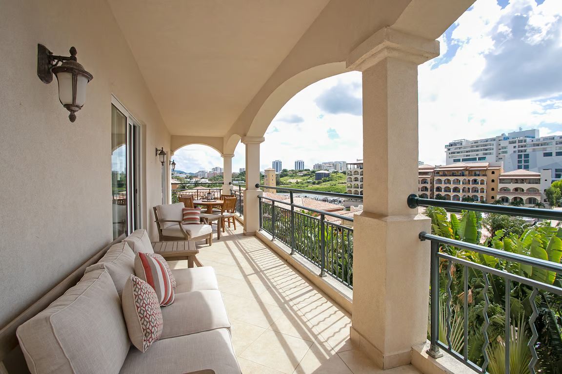 Sea Breeze 3 Bdr Condo