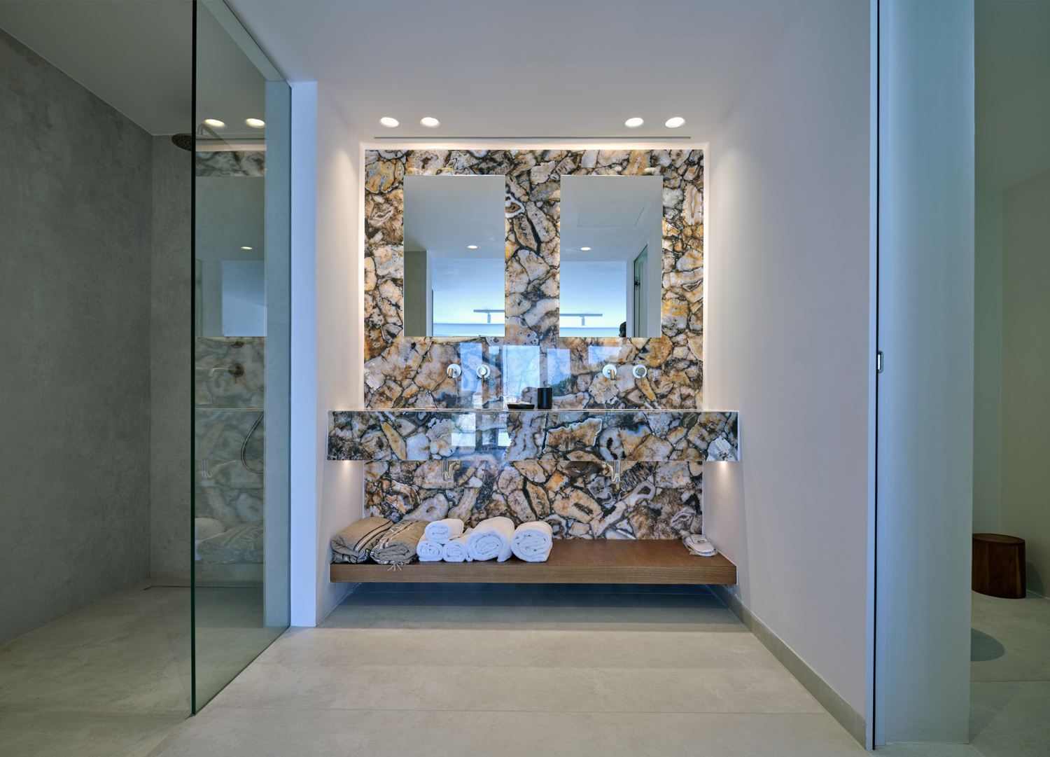 Grand Ambassador Villa