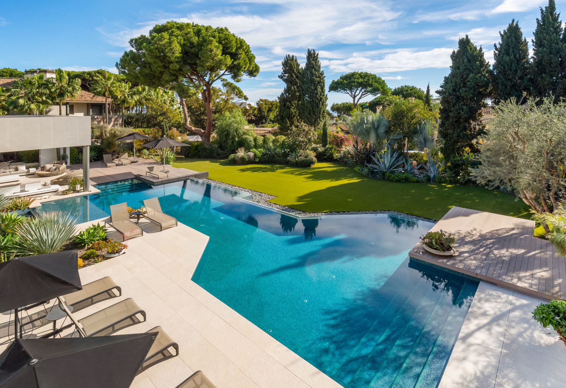 Savannah Golden Villa