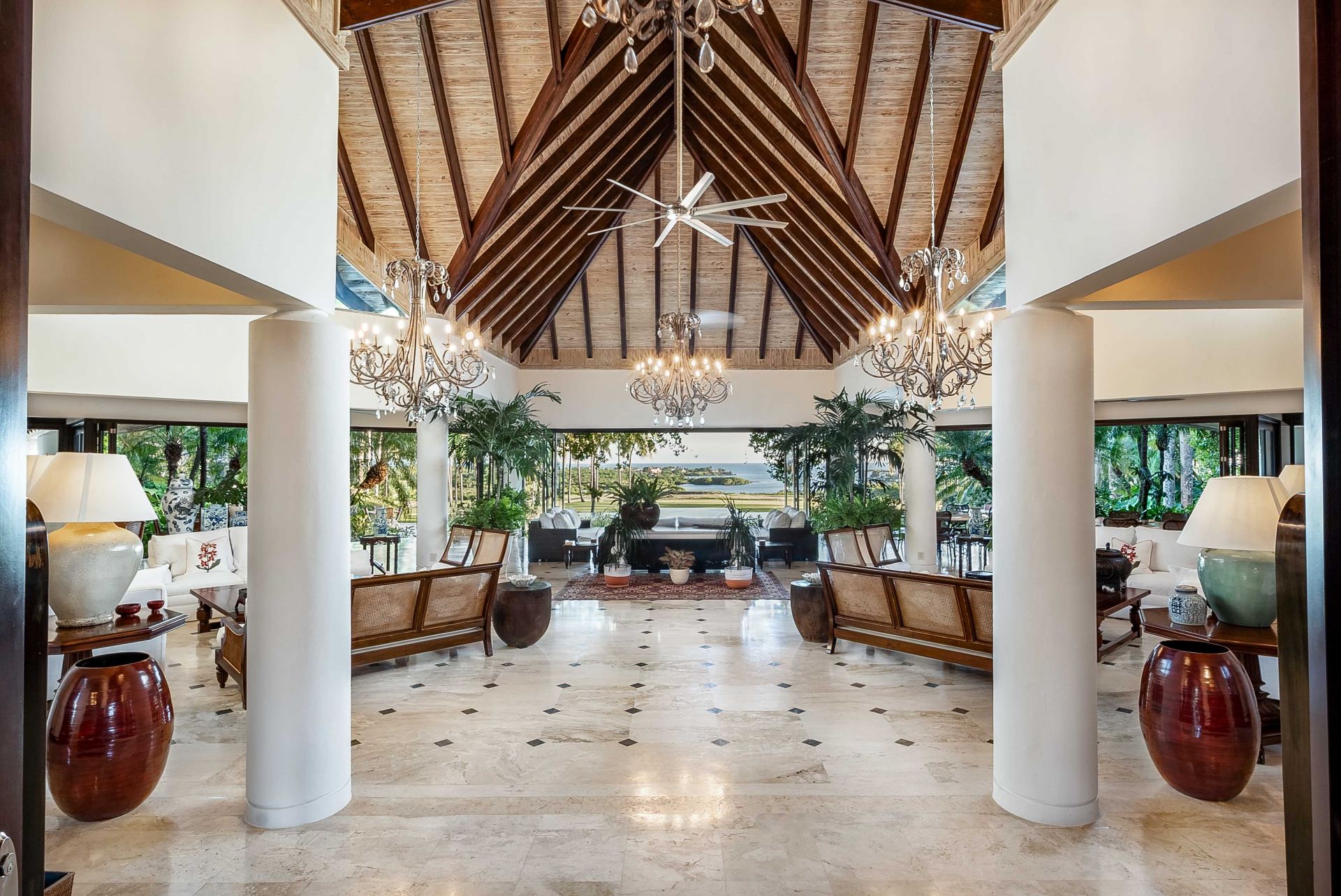 Villa Blanca - Casa de Campo