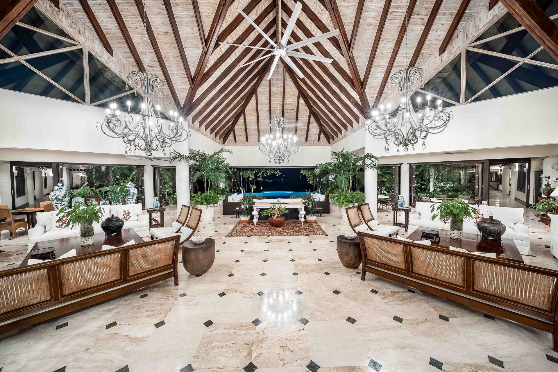 Villa Blanca - Casa de Campo