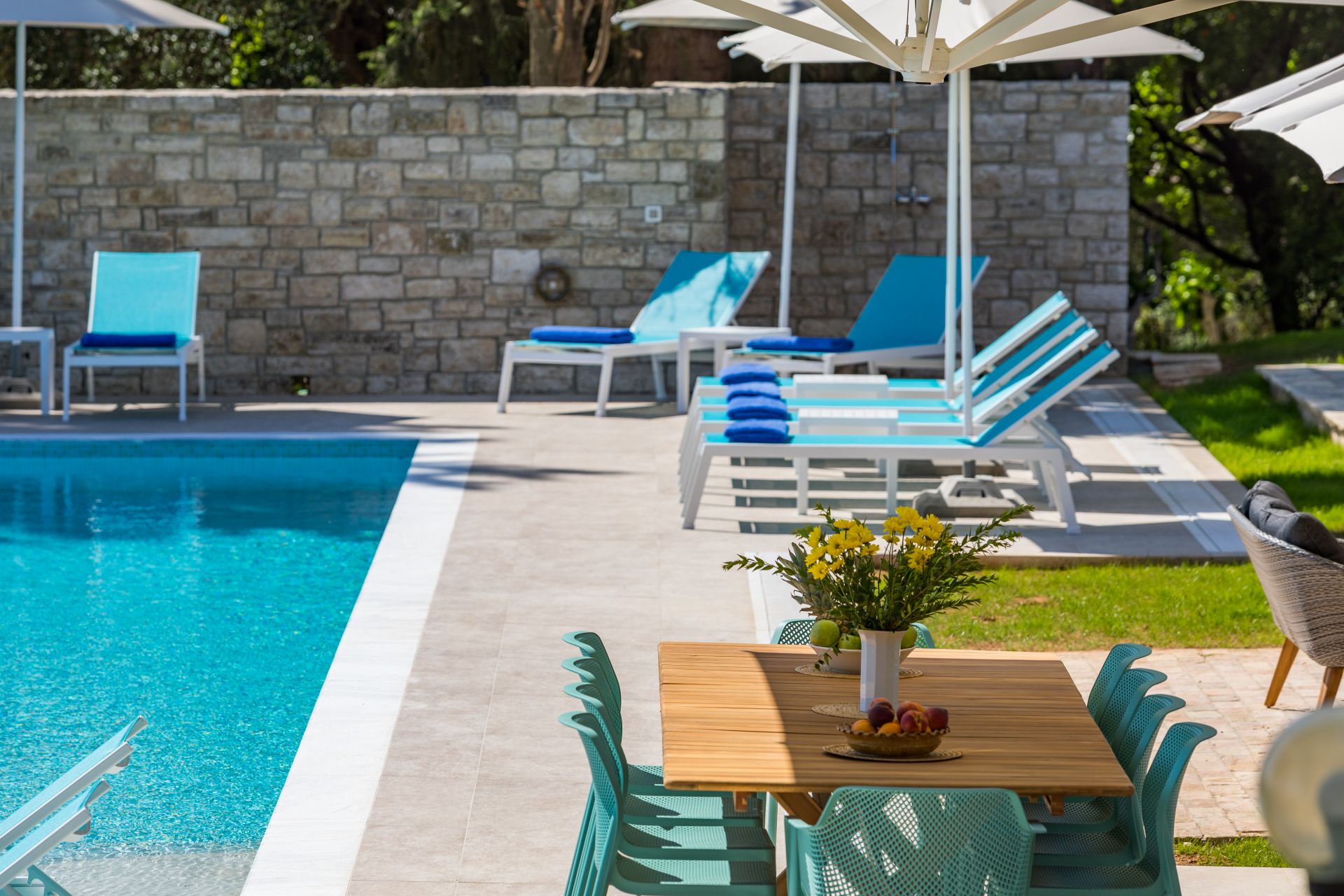 Skyline & Ionica Estate