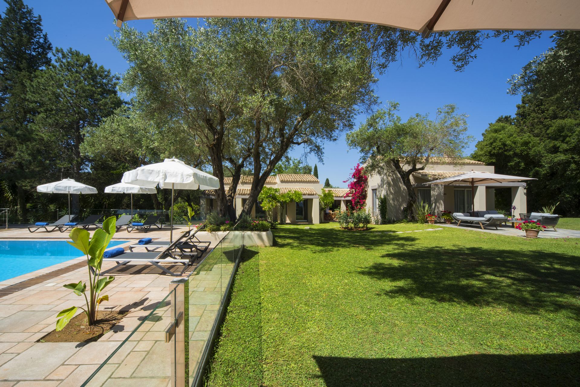 Skyline & Ionica Estate