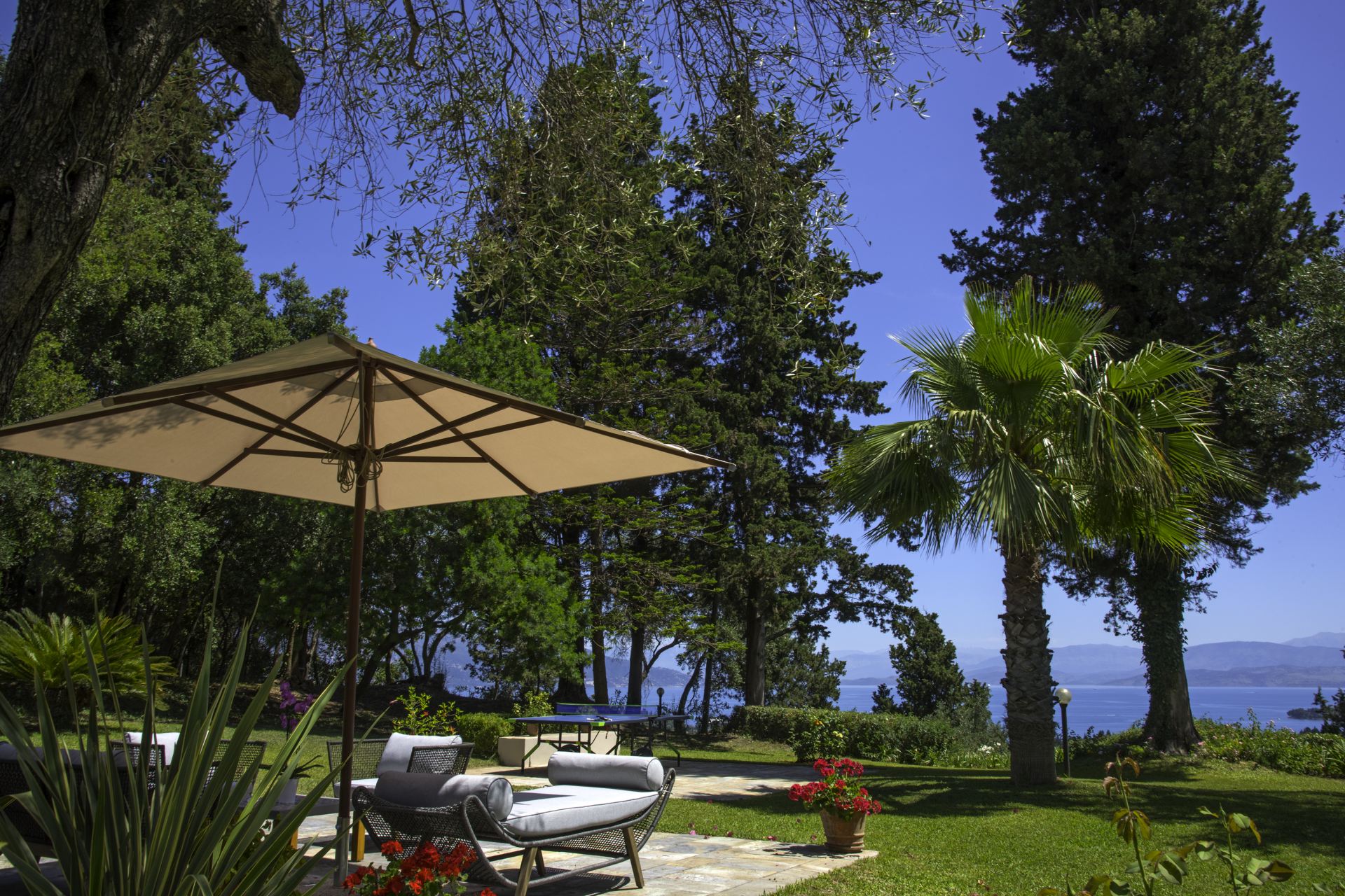 Skyline & Ionica Estate