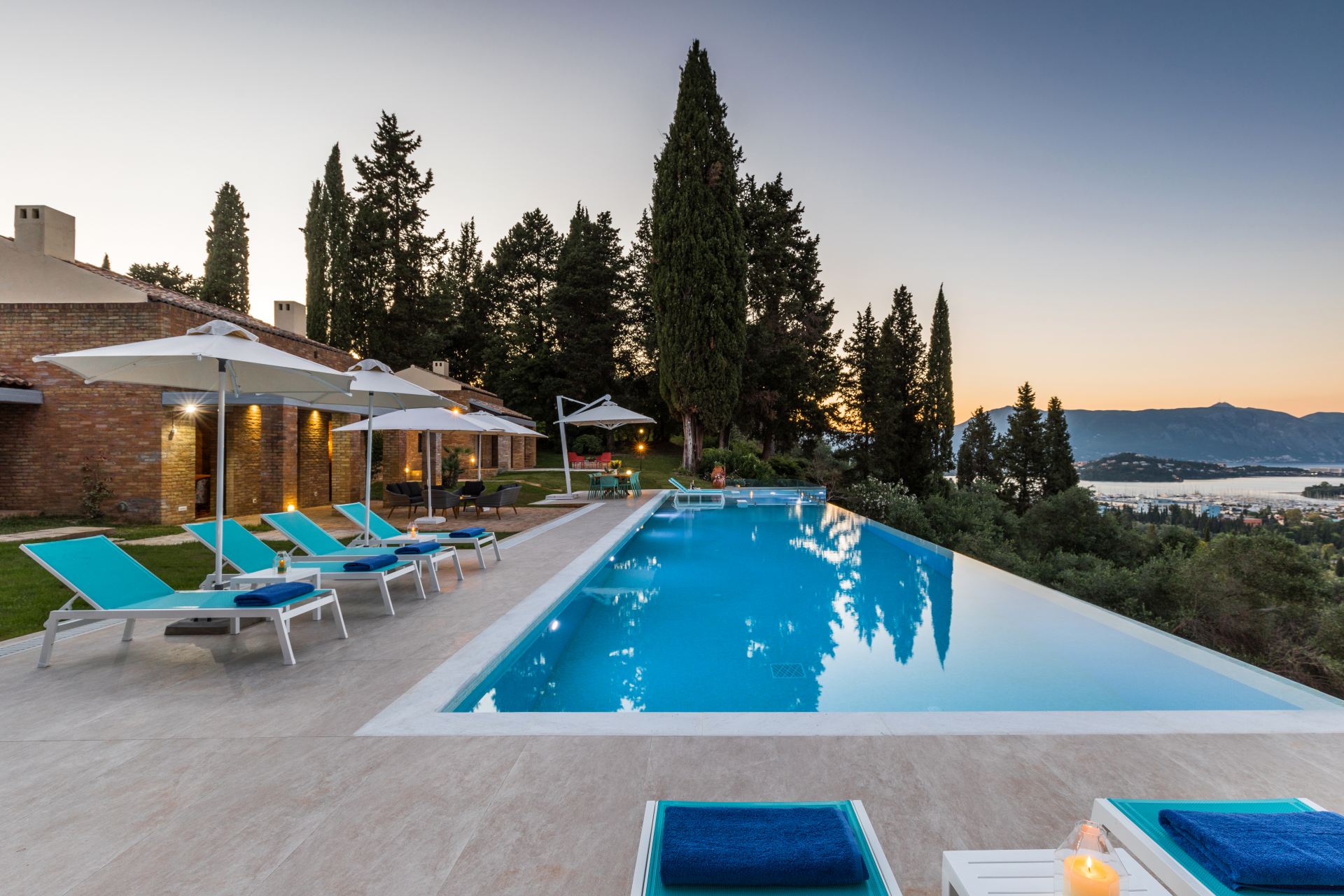 Skyline & Ionica Estate