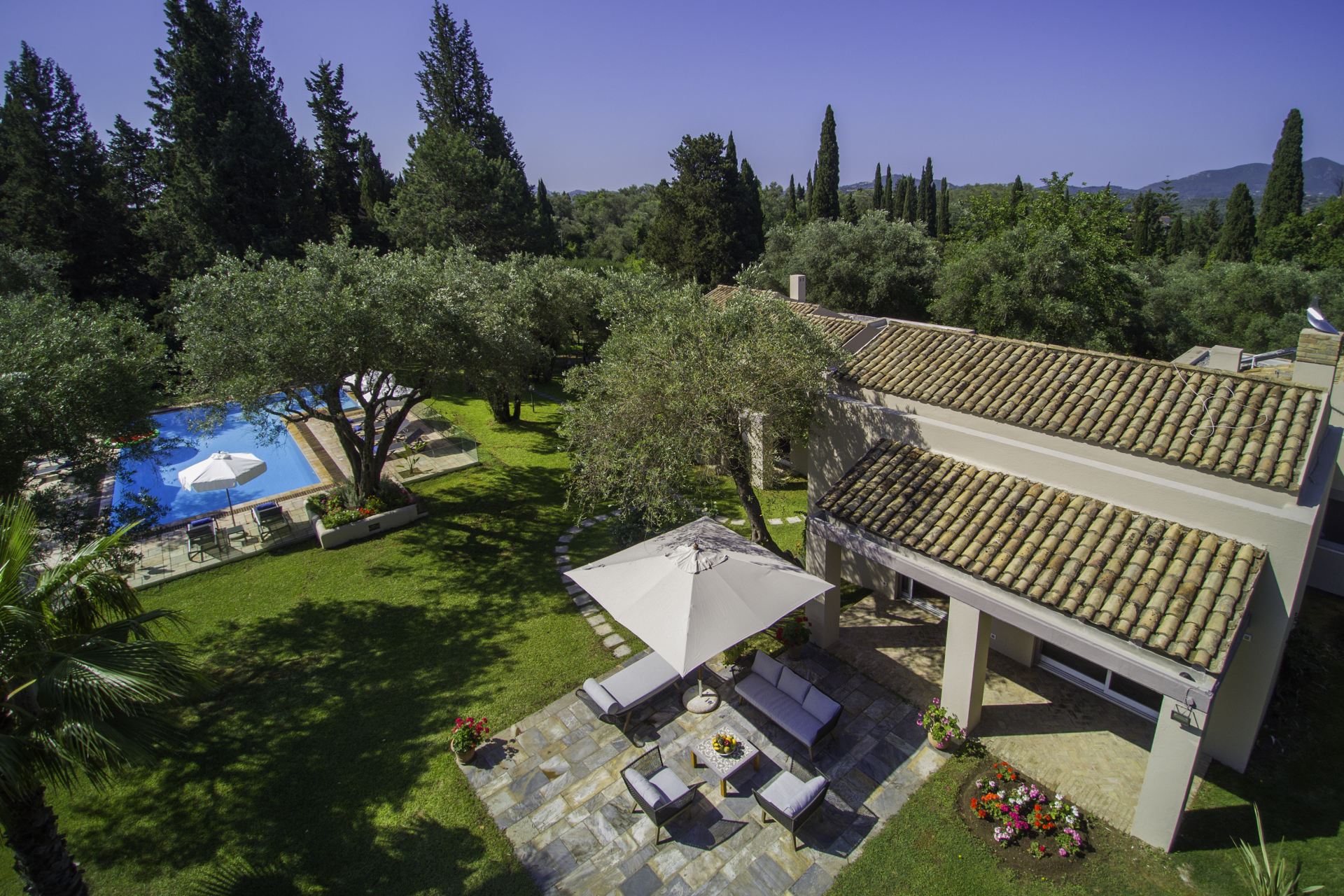 Skyline & Ionica Estate