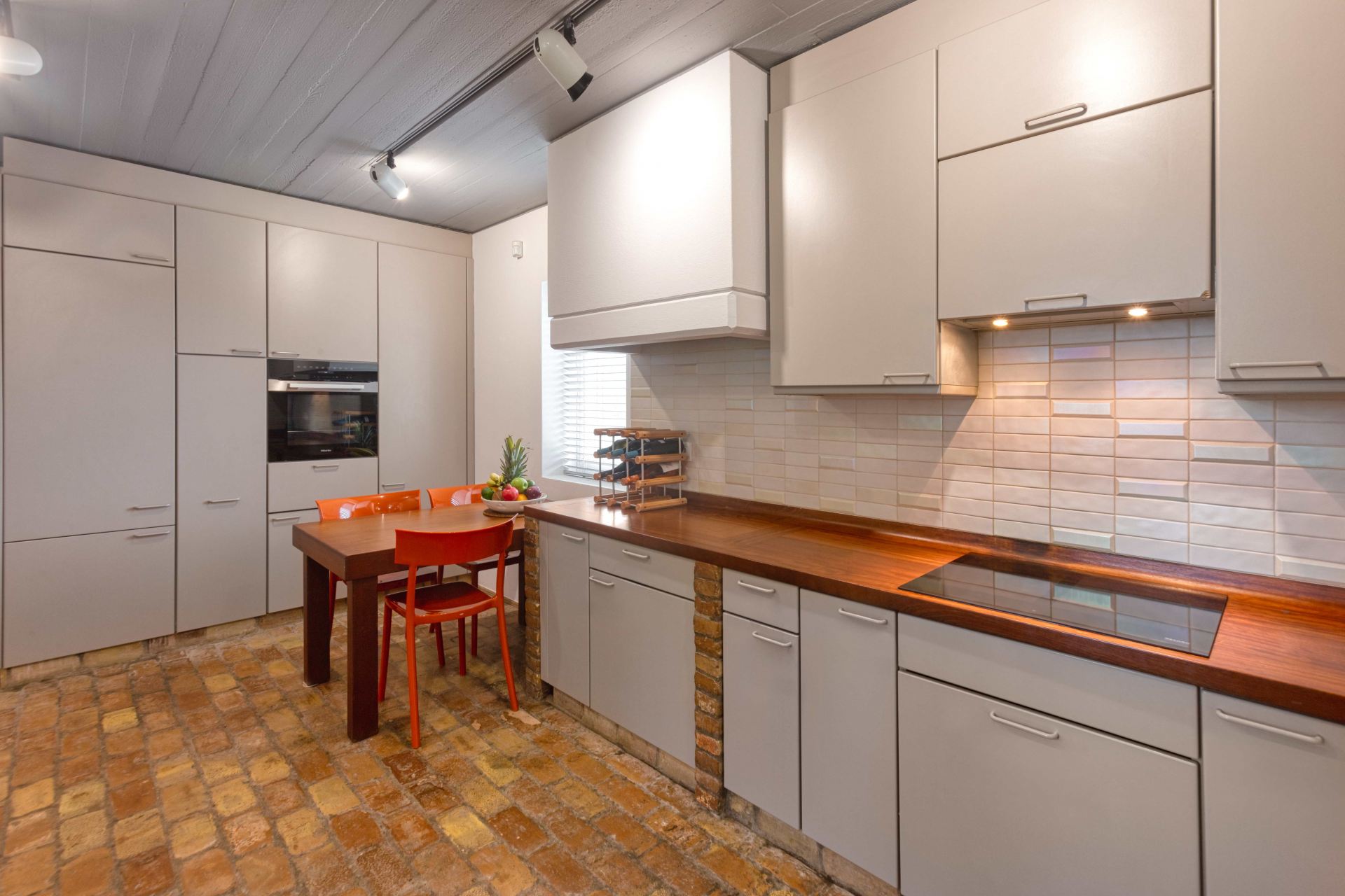 Skyline & Ionica Estate