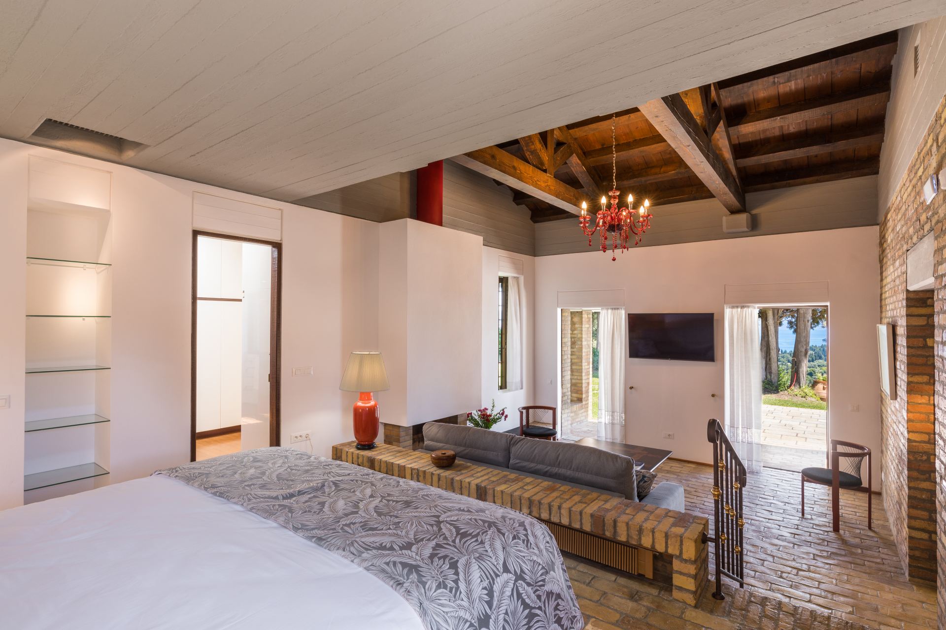 Skyline & Ionica Estate