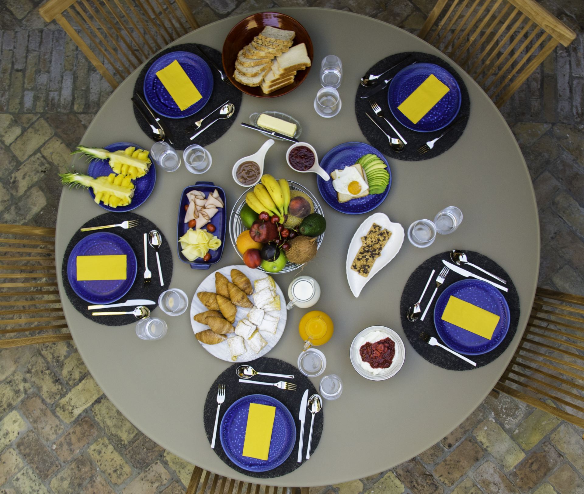 Skyline & Ionica Estate