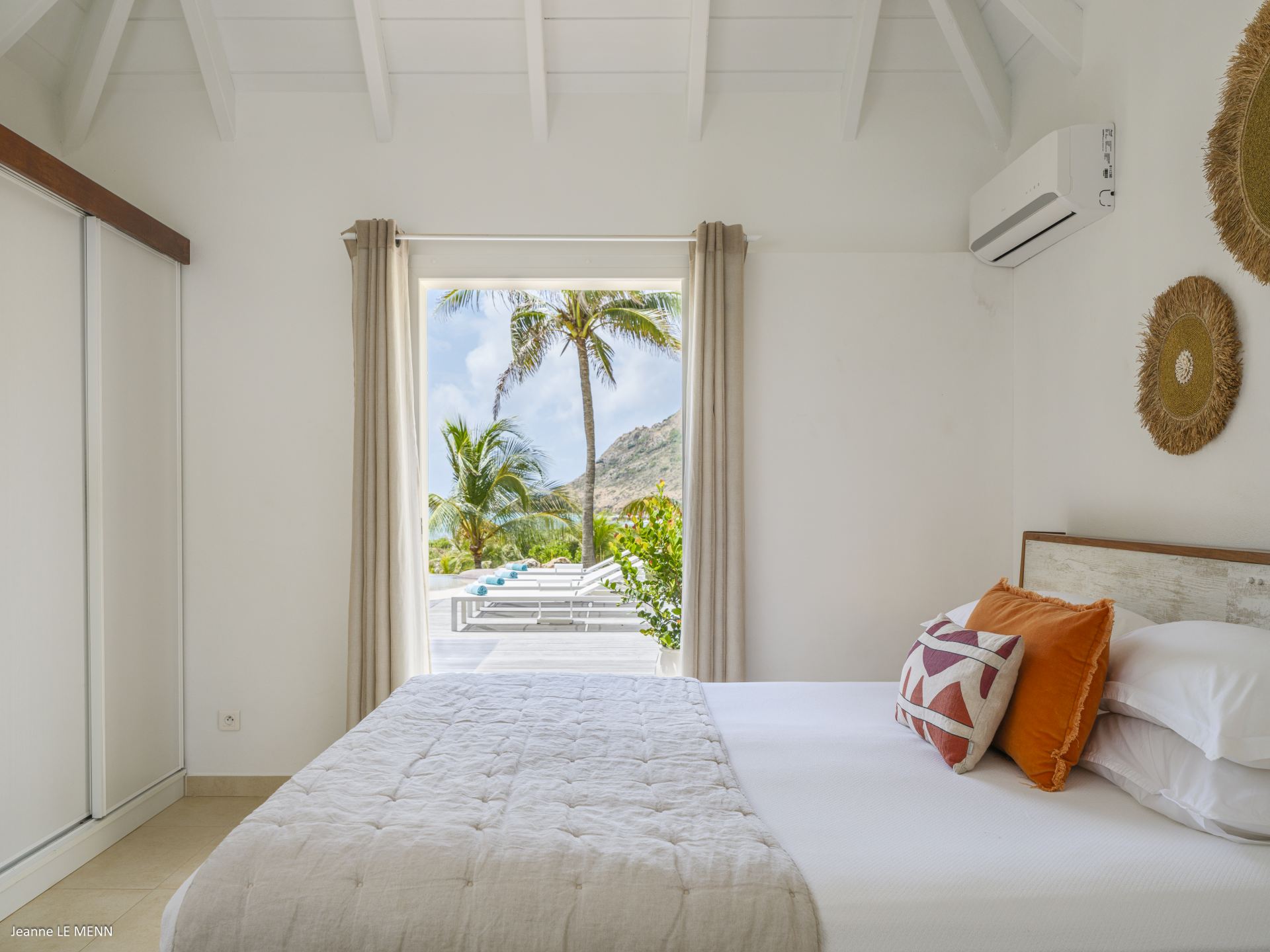 Villa La Roche Dans L Eau